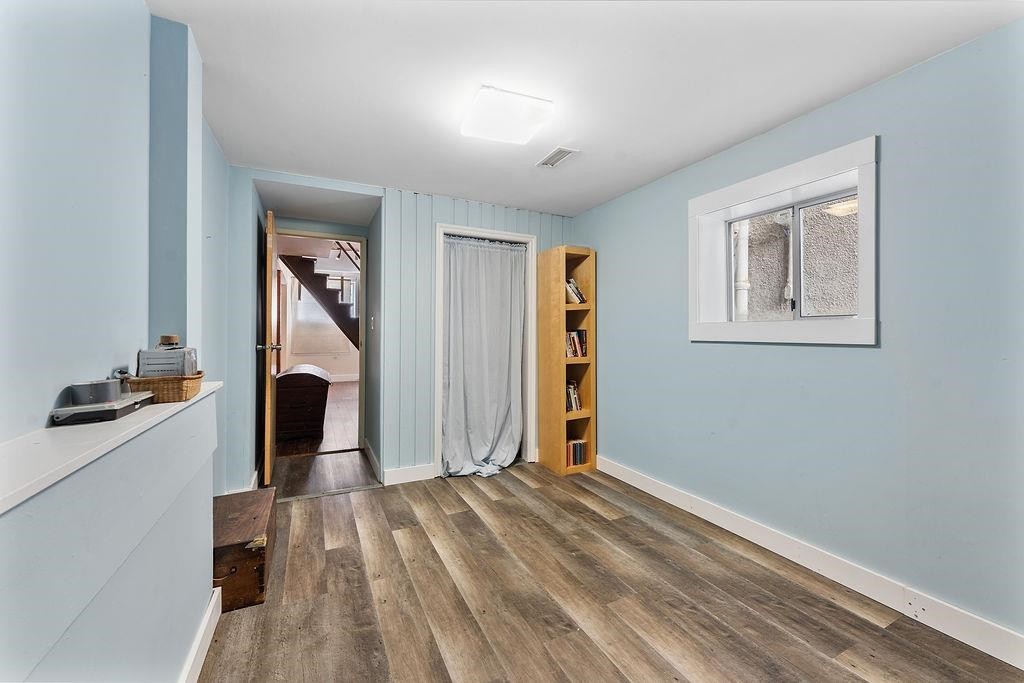 4225 John Street, Vancouver, BC