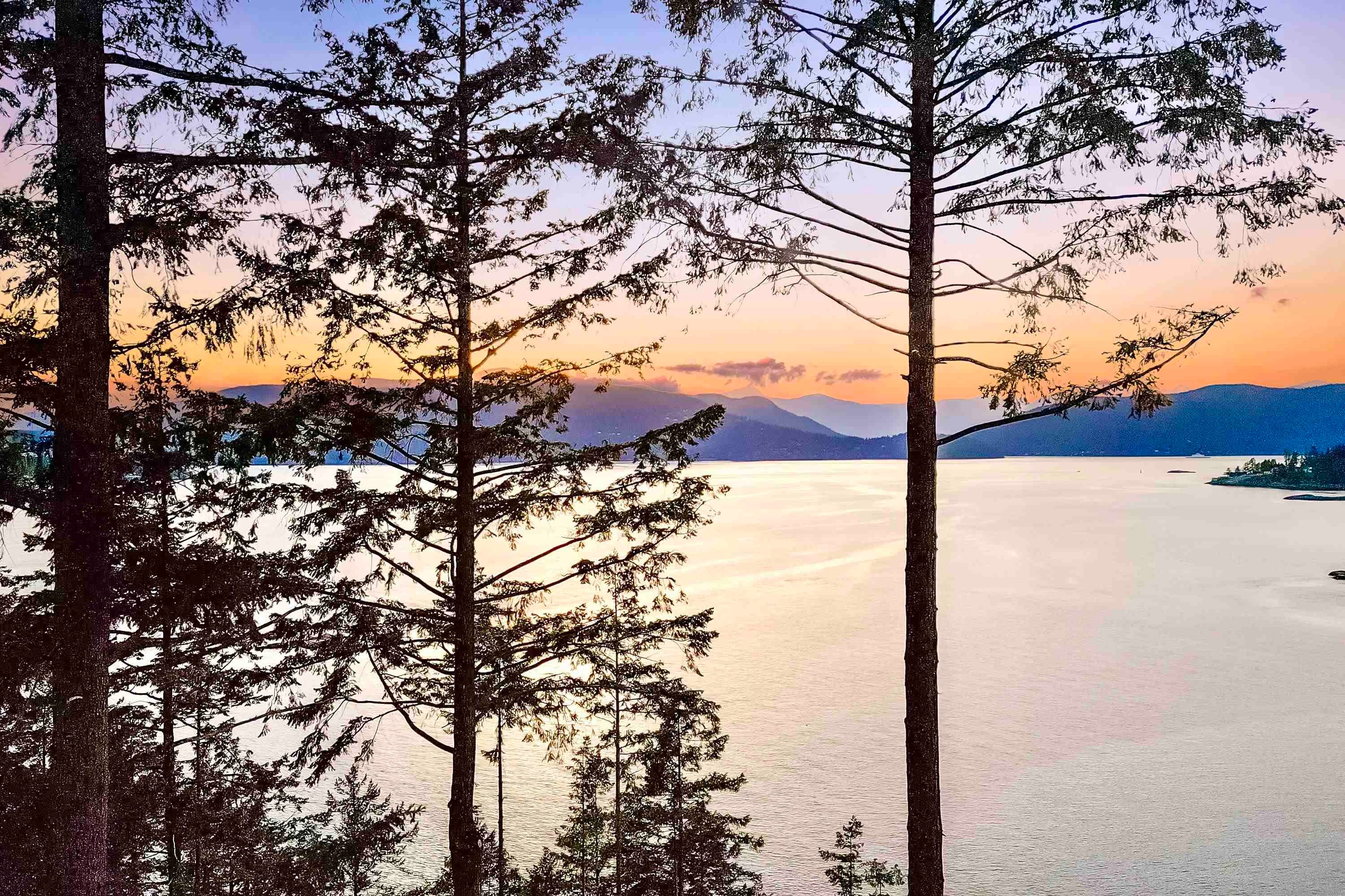 5056 The Byway, West Vancouver, BC