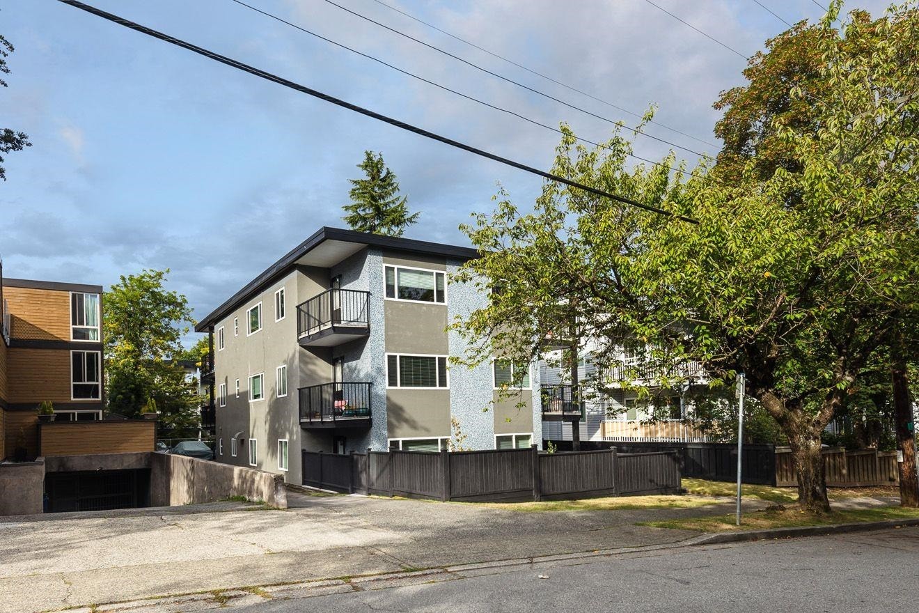 203-1985 W 8Th Avenue, Vancouver, BC