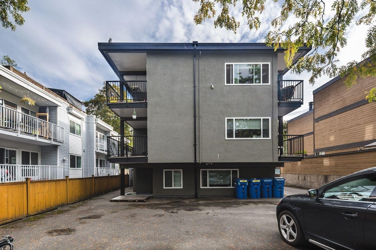 203-1985 W 8Th Avenue, Vancouver, BC