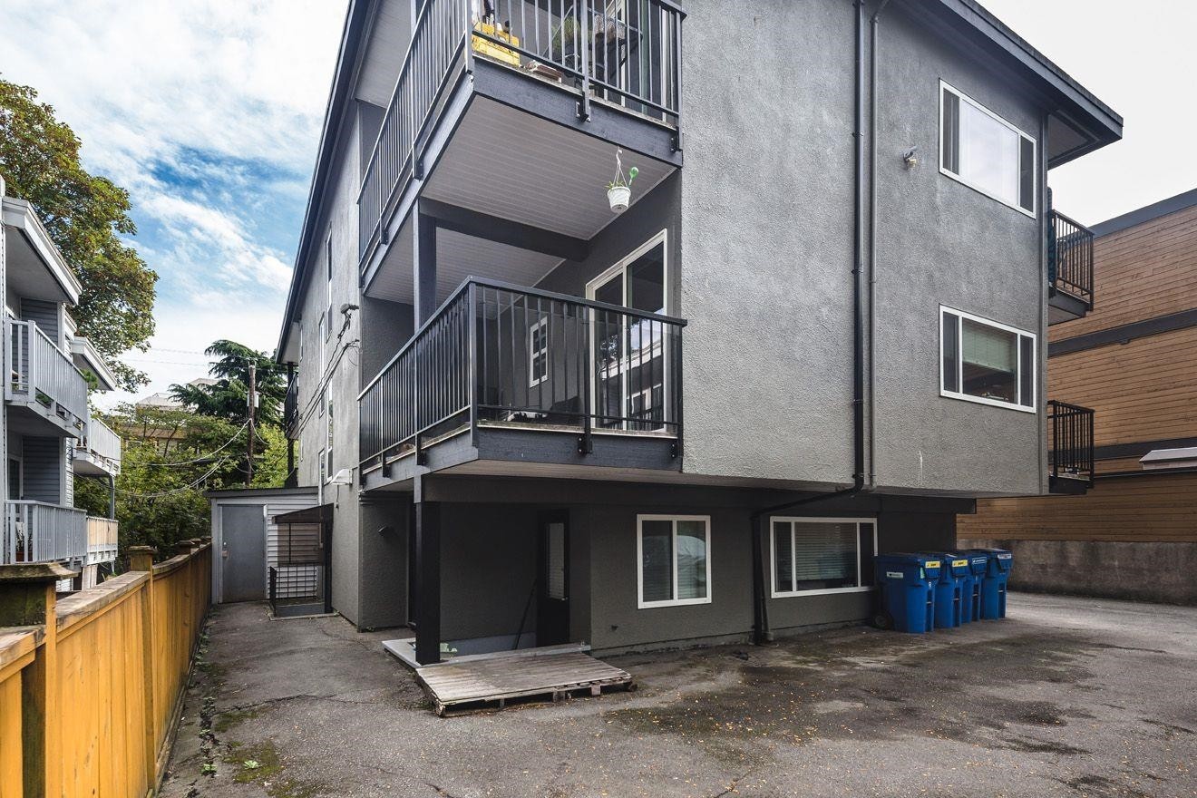 203-1985 W 8Th Avenue, Vancouver, BC