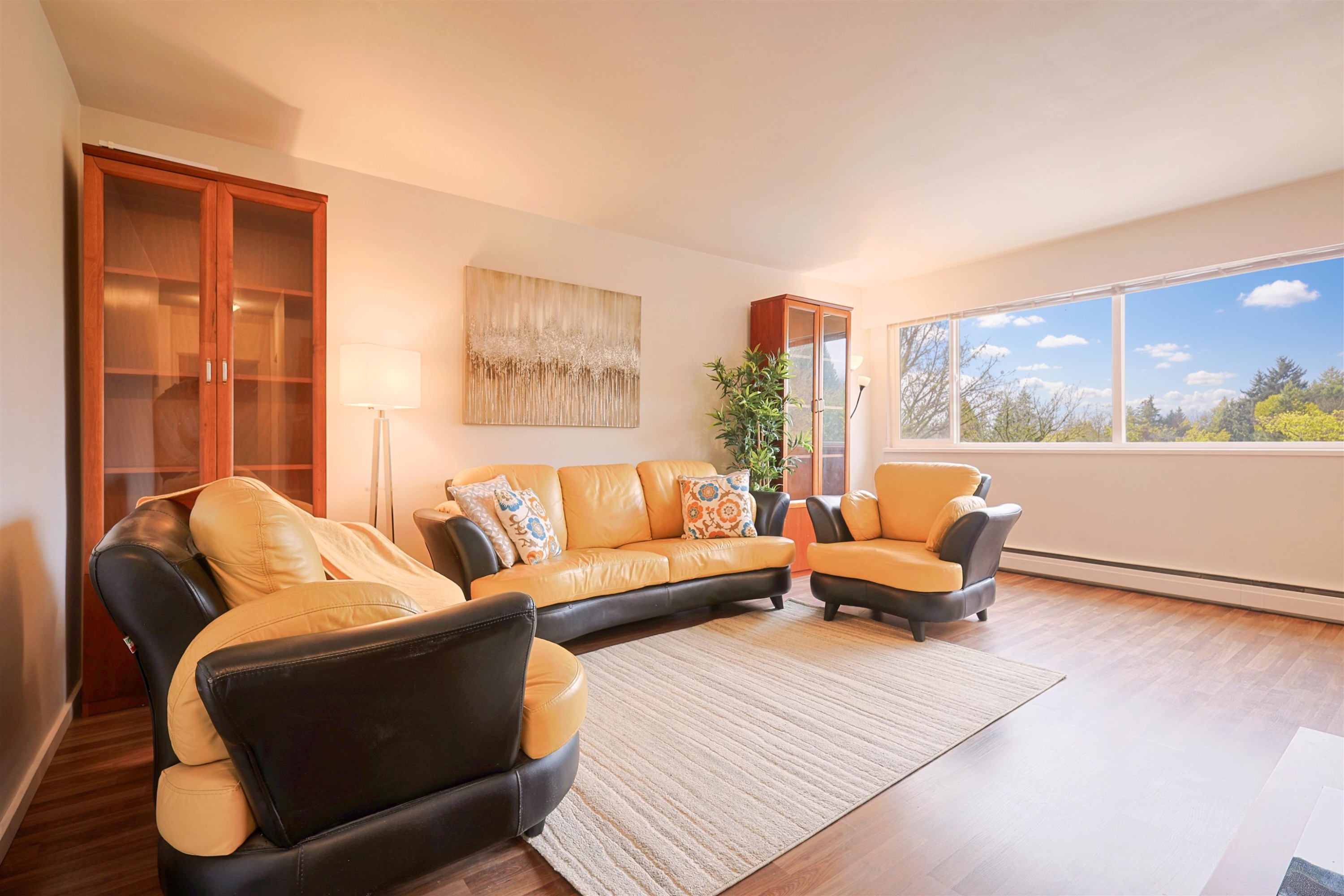 502-1750 Esquimalt Avenue, West Vancouver, BC