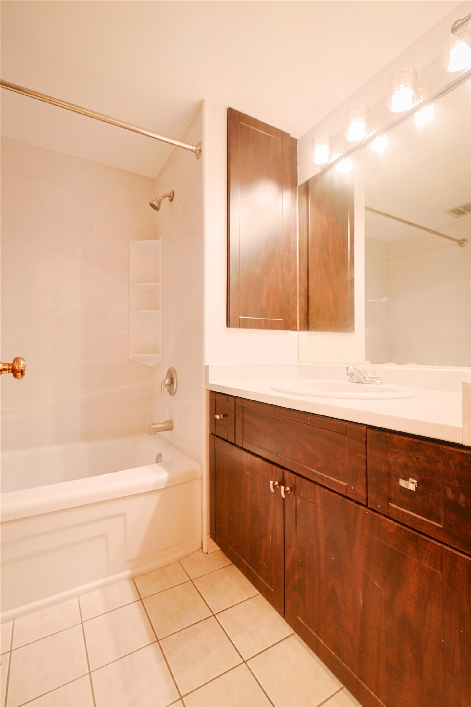 502-1750 Esquimalt Avenue, West Vancouver, BC