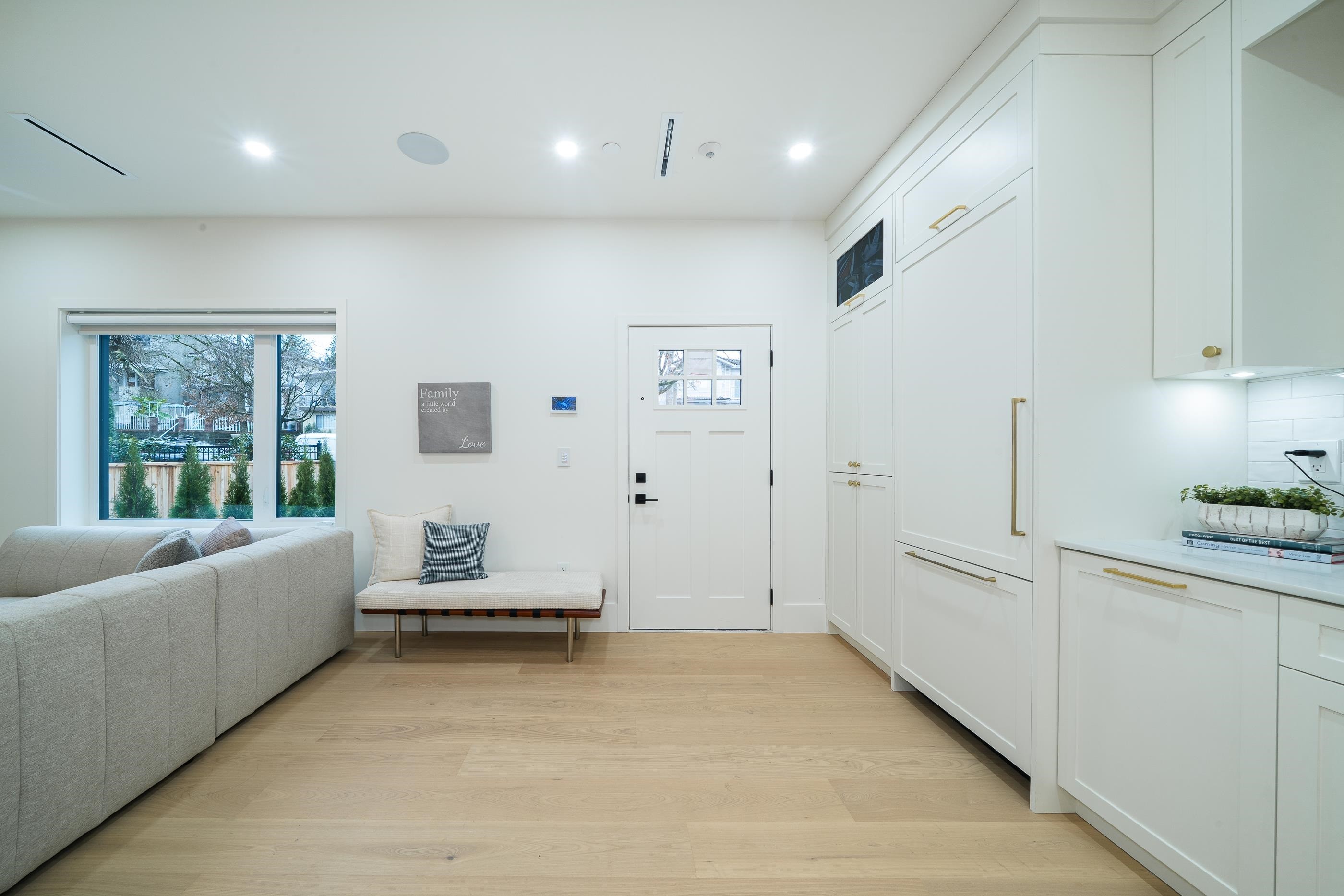 3460 Welwyn Street, Vancouver, BC