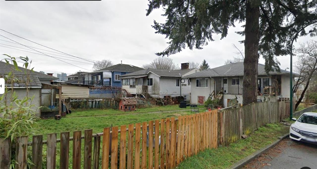 3507 Monmouth Avenue, Vancouver, BC