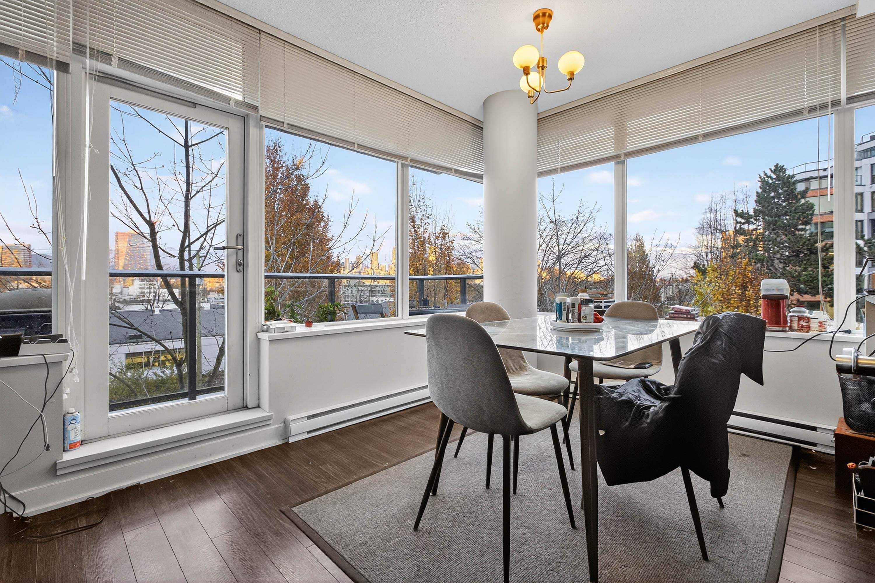 210-1777 7Th Avenue W, Vancouver, BC