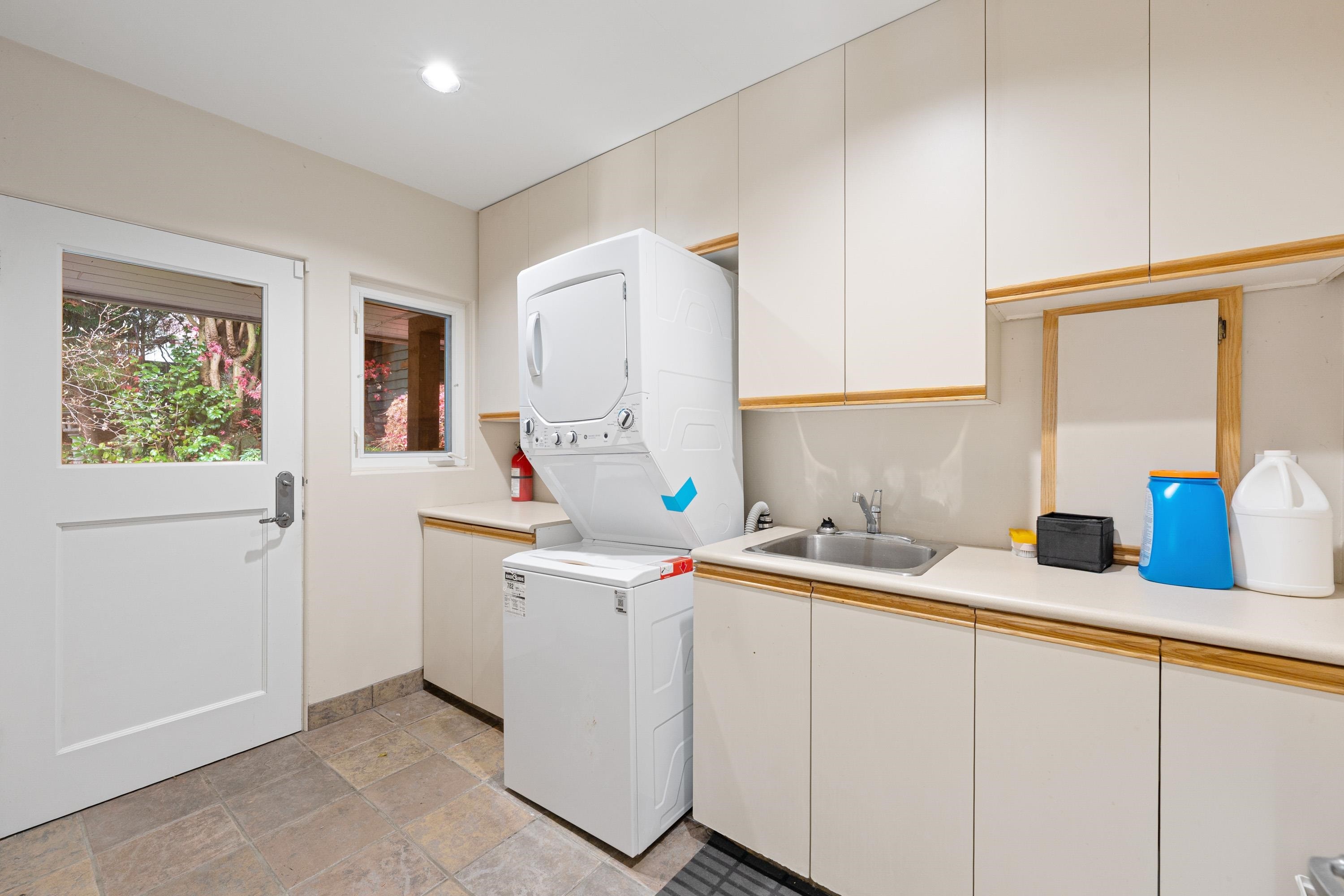 3535 47Th Avenue W, Vancouver, BC