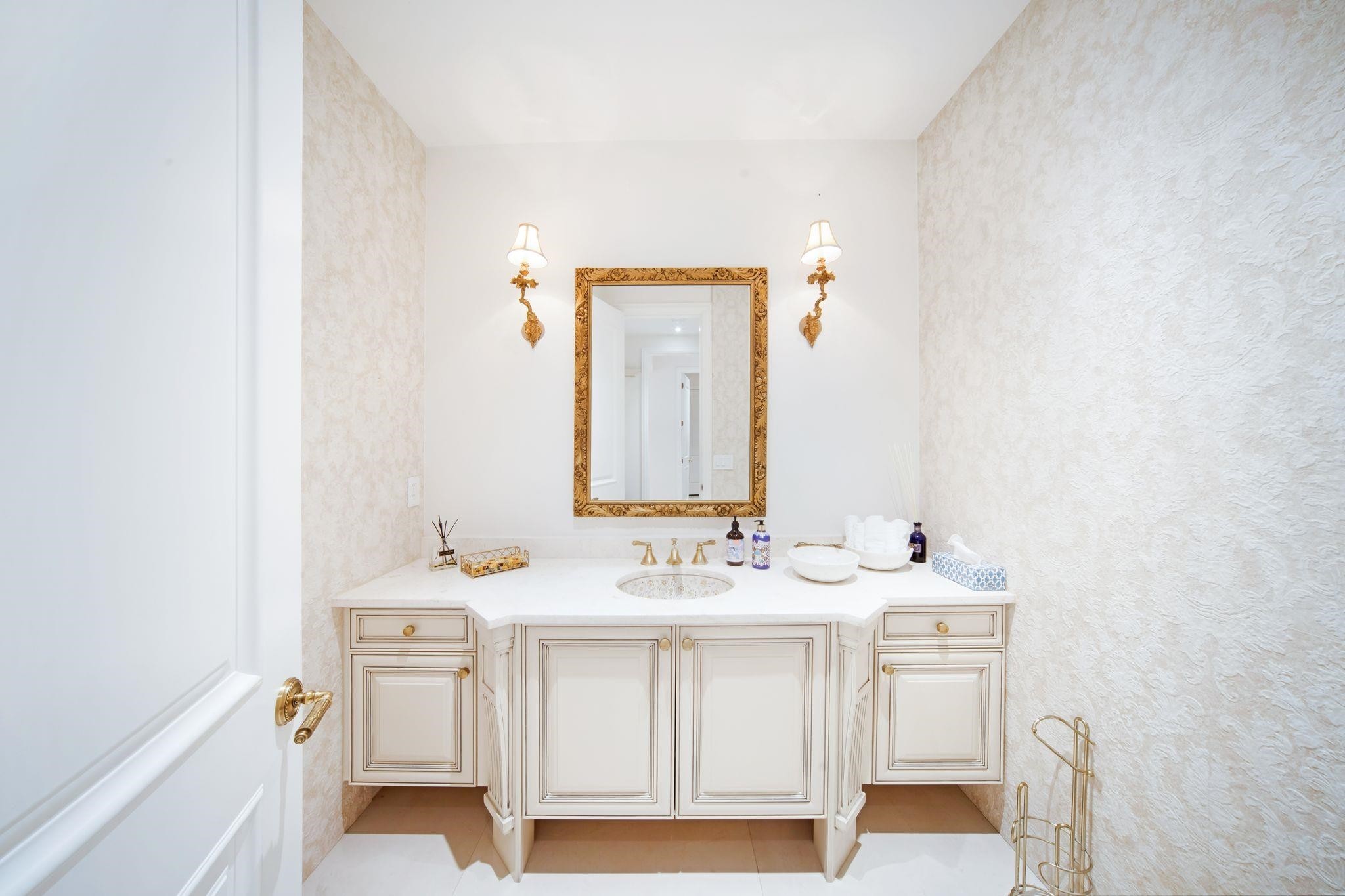 2538 Ottawa Avenue, West Vancouver, BC