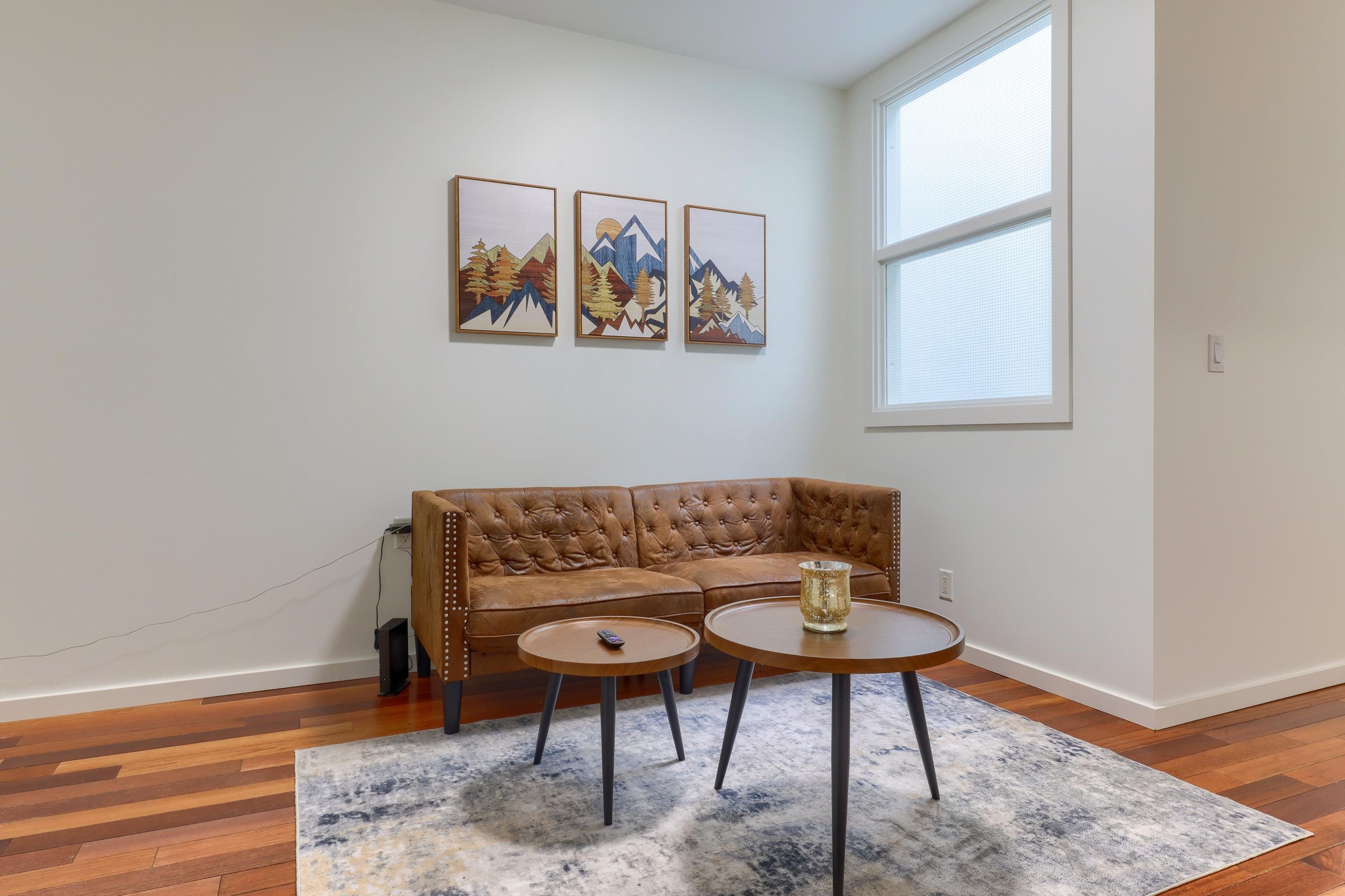 301 - Promo-440 Richards Street, Vancouver, BC