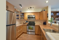 303-5711 Ebbtide Street Sechelt, BC V7Z 0J5