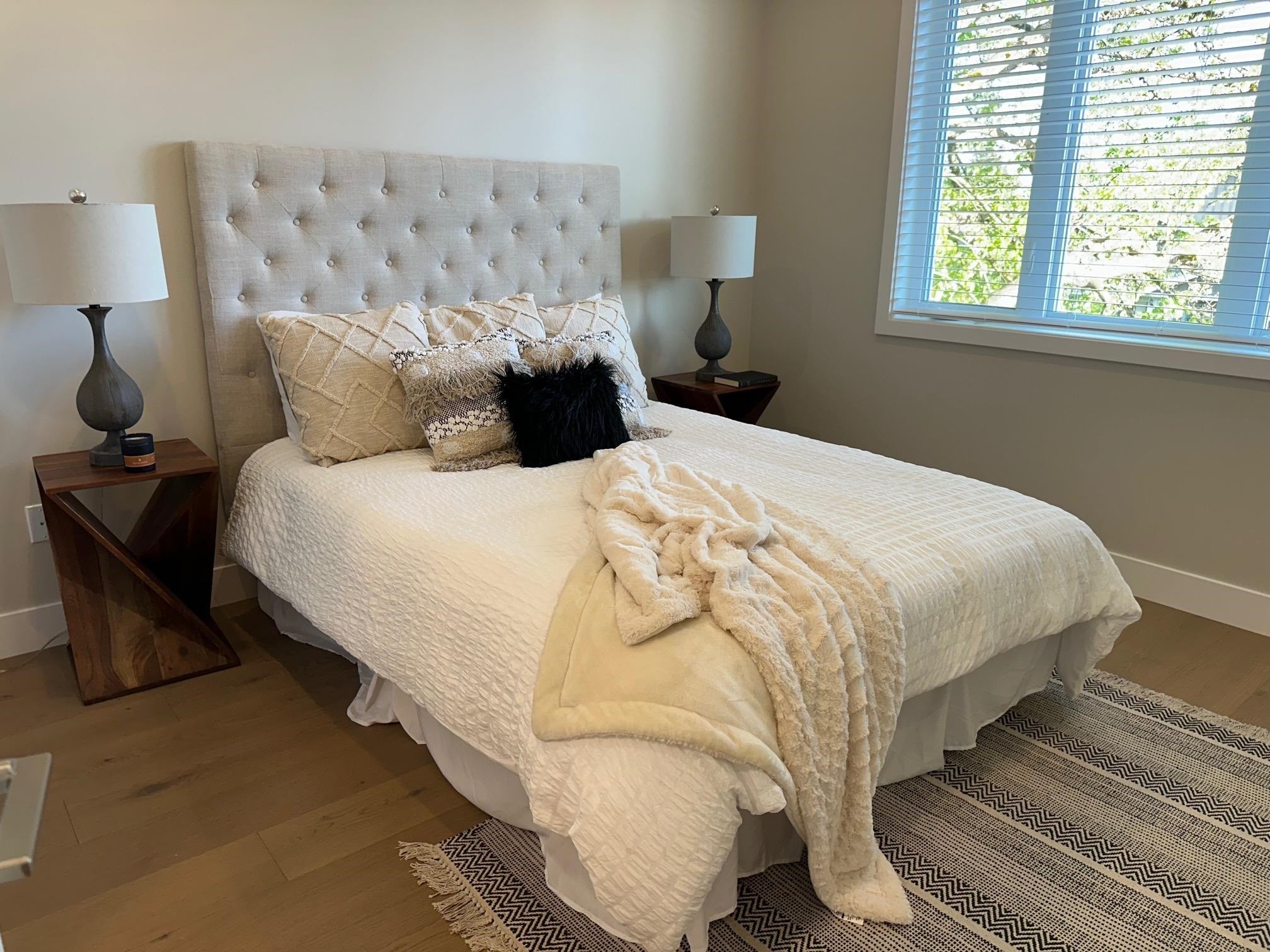 344 17Th Street E, North Vancouver, BC