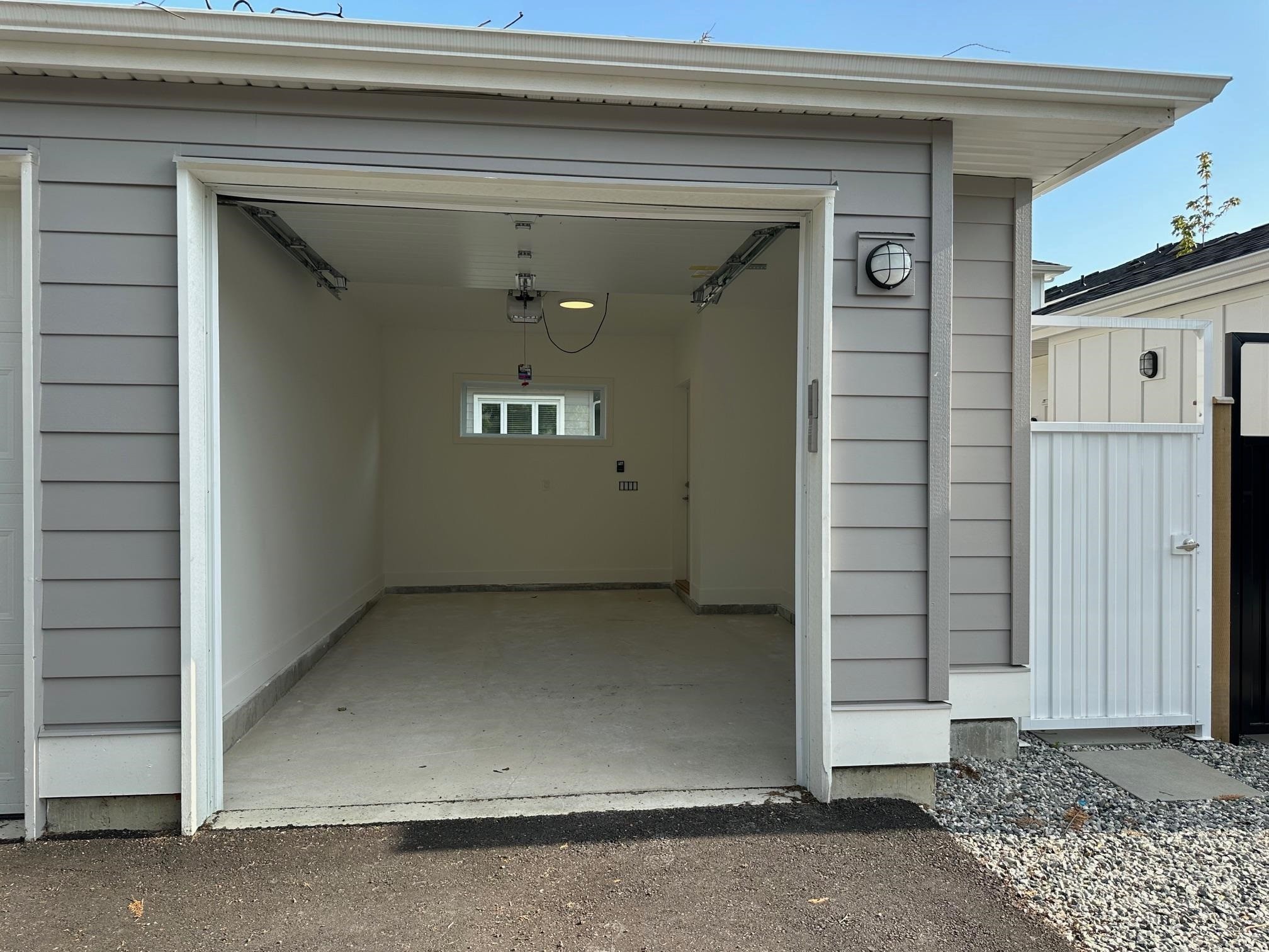 344 17Th Street E, North Vancouver, BC