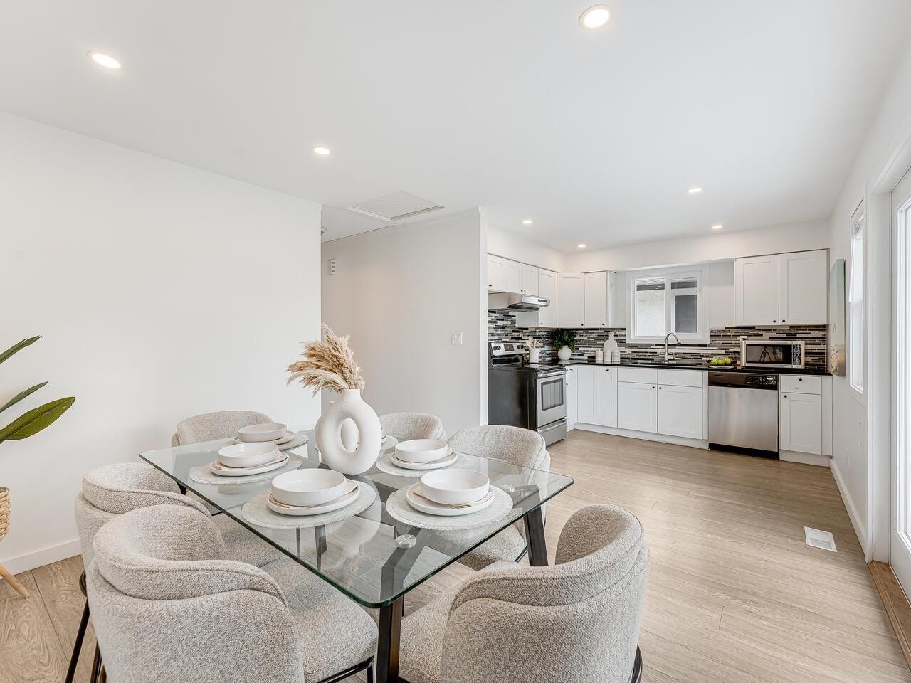 1732 Prairie Avenue, Port Coquitlam, BC