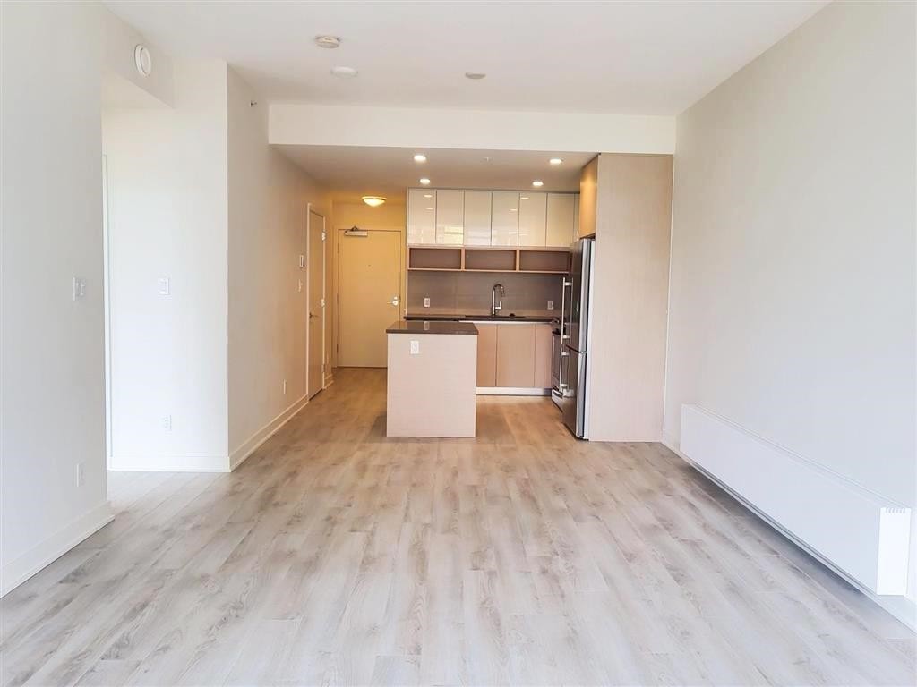 517-8850 University Crescent Crescent, Burnaby, BC