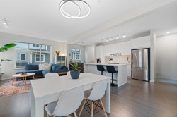 1904-11295 Pazarena Place Maple Ridge, BC V2X 4K9