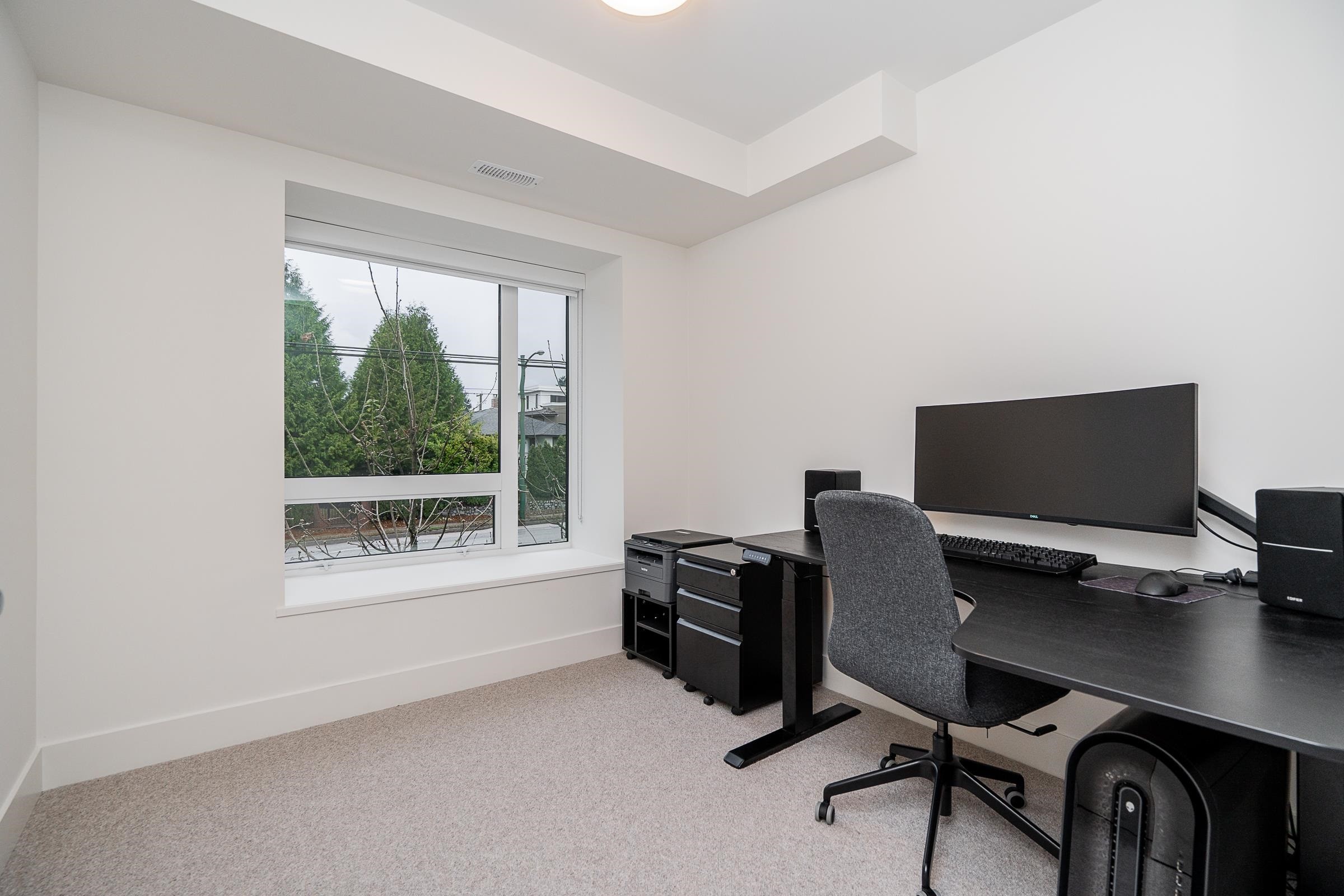 6840 Oak Street, Vancouver, BC