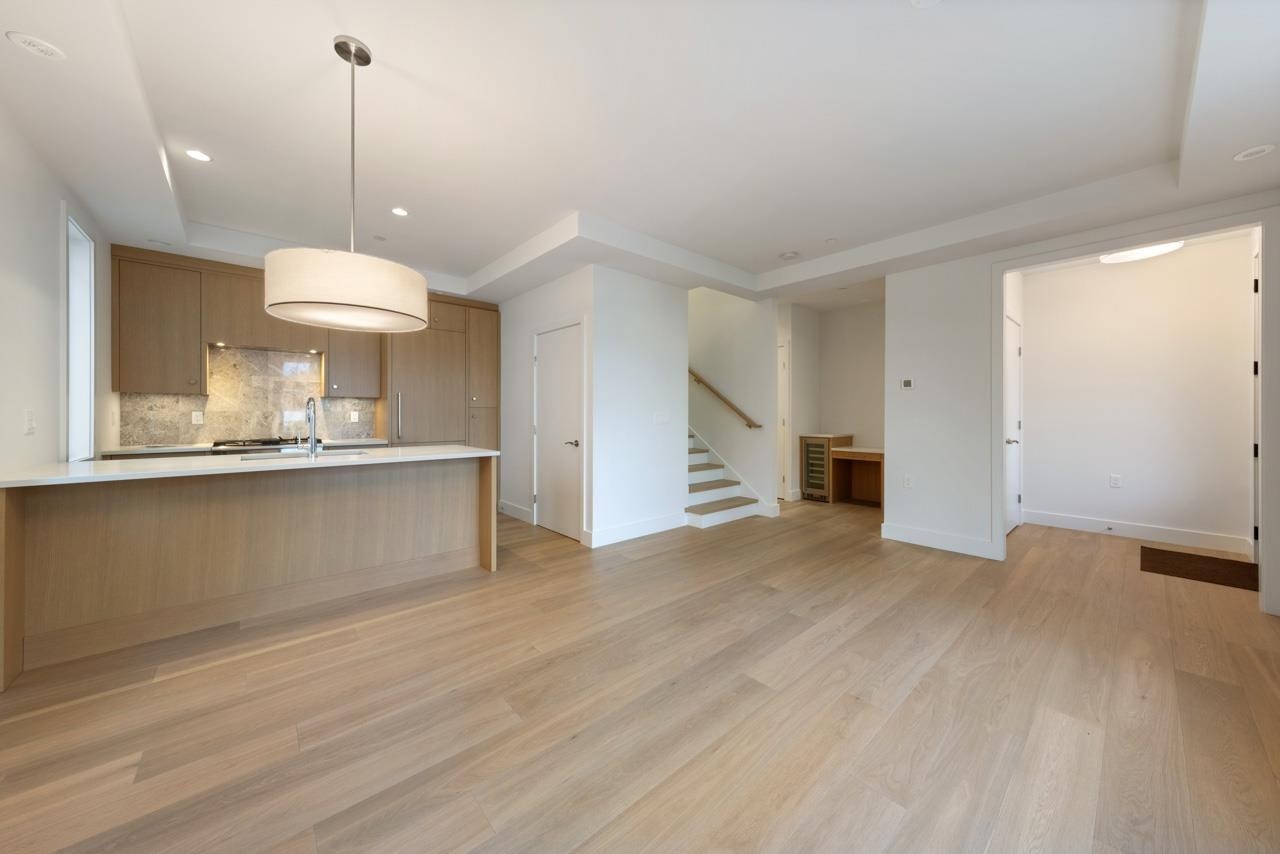 1136 26Th Avenue E, Vancouver, BC