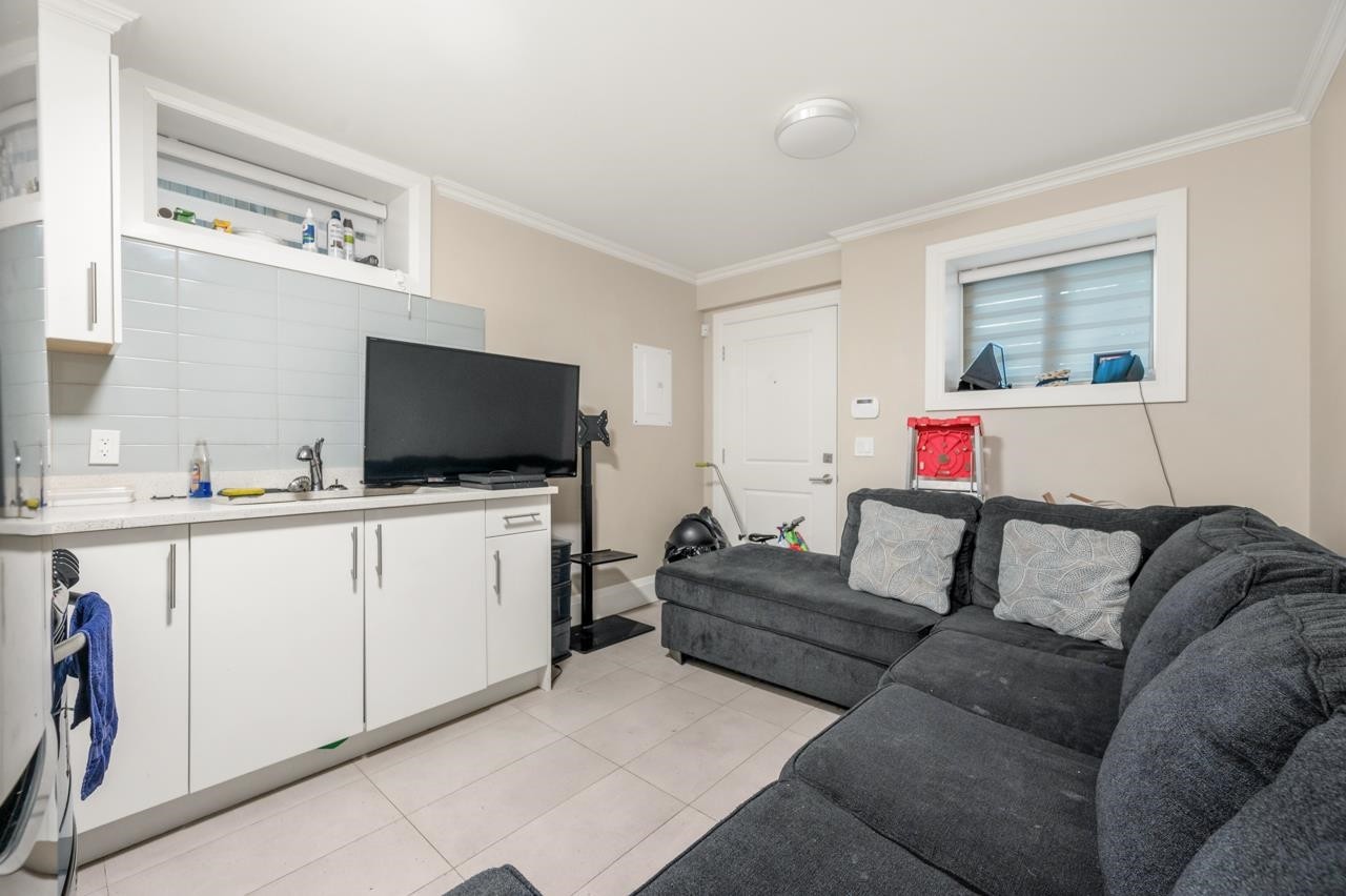 1176 60Th Avenue E, Vancouver, BC