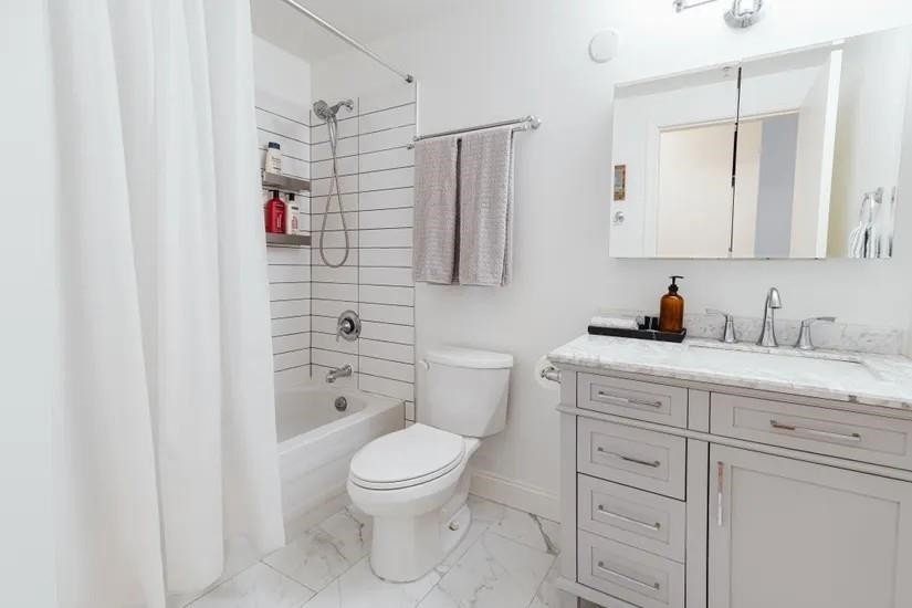 1249 Granville Street, Vancouver, BC