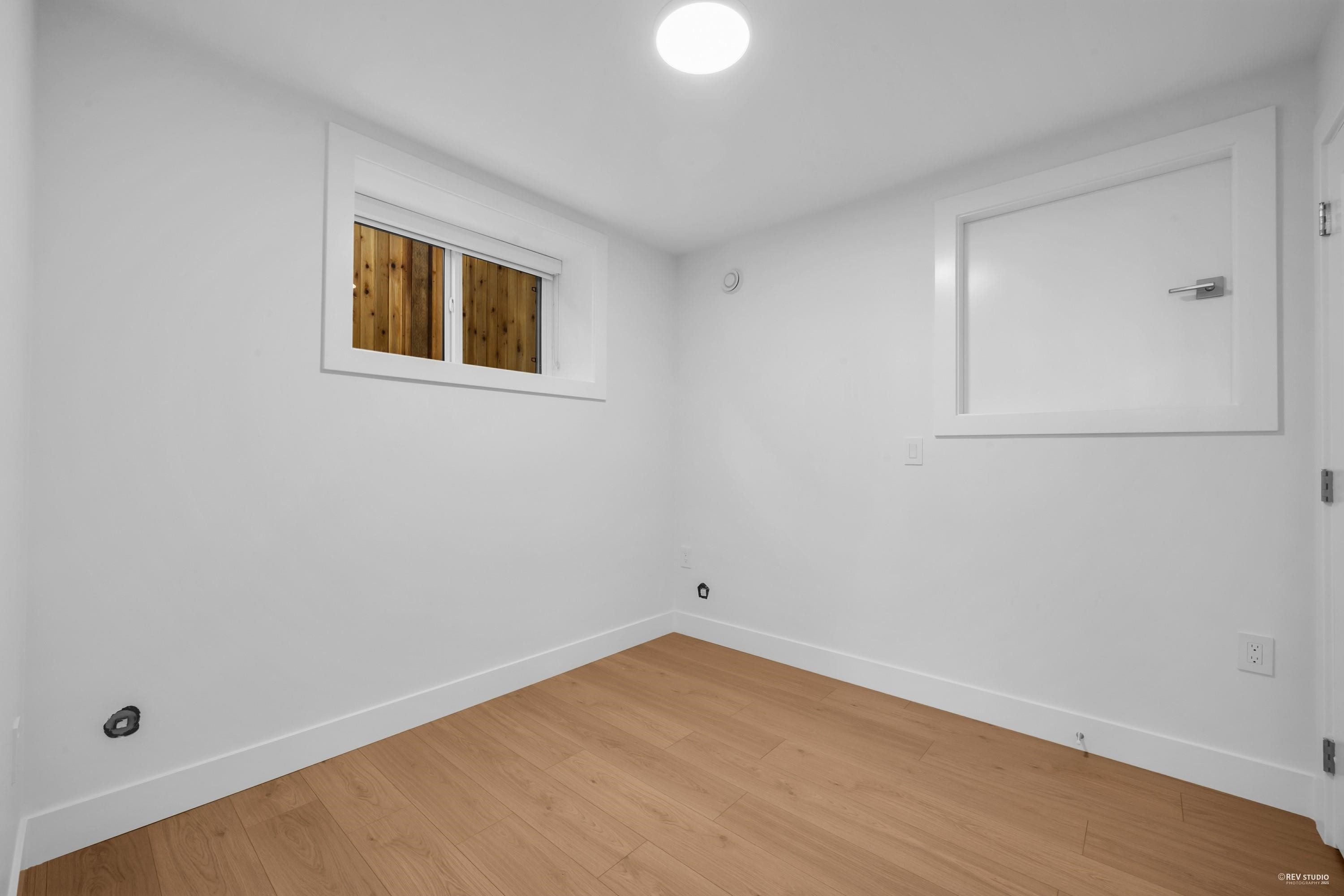 3673 48Th Avenue E, Vancouver, BC