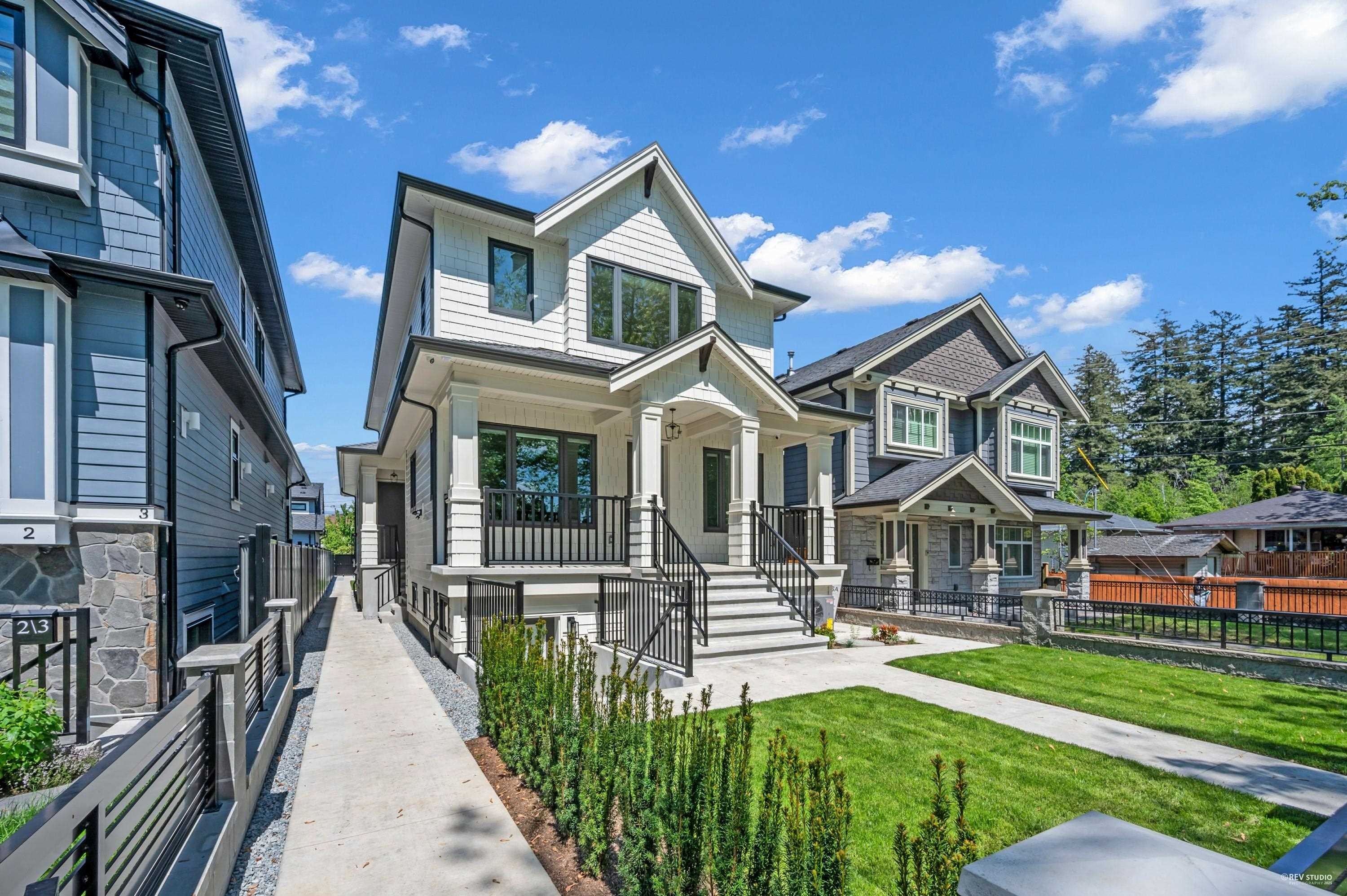 3673 48Th Avenue E, Vancouver, BC