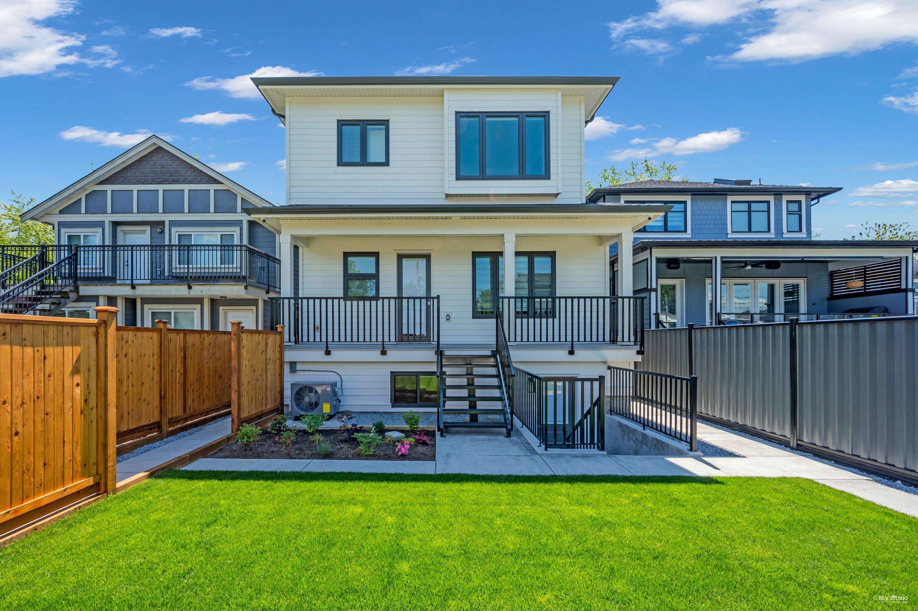 3673 48Th Avenue E, Vancouver, BC