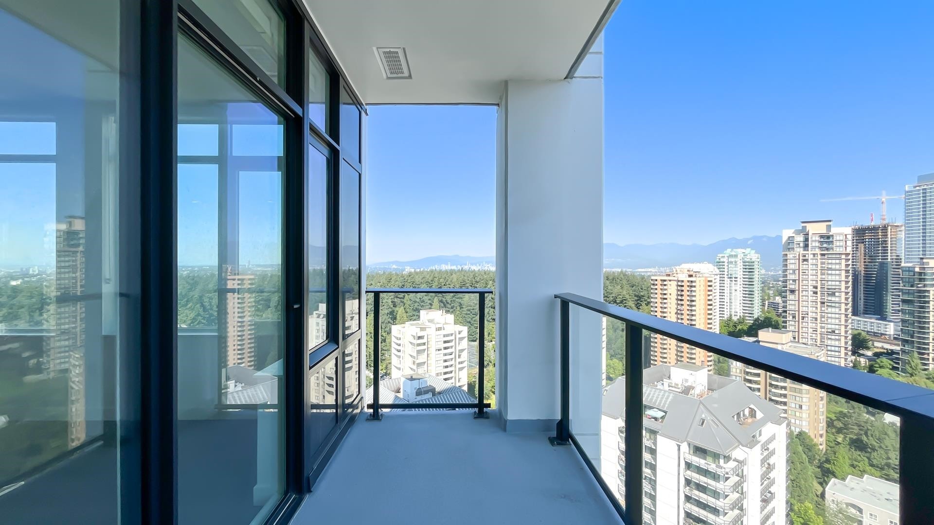 2406-6468 Willingdon Avenue, Burnaby, BC