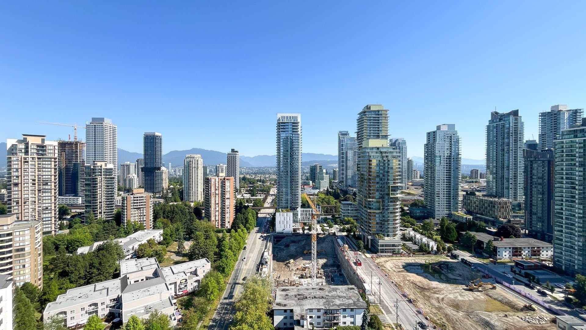 2406-6468 Willingdon Avenue, Burnaby, BC