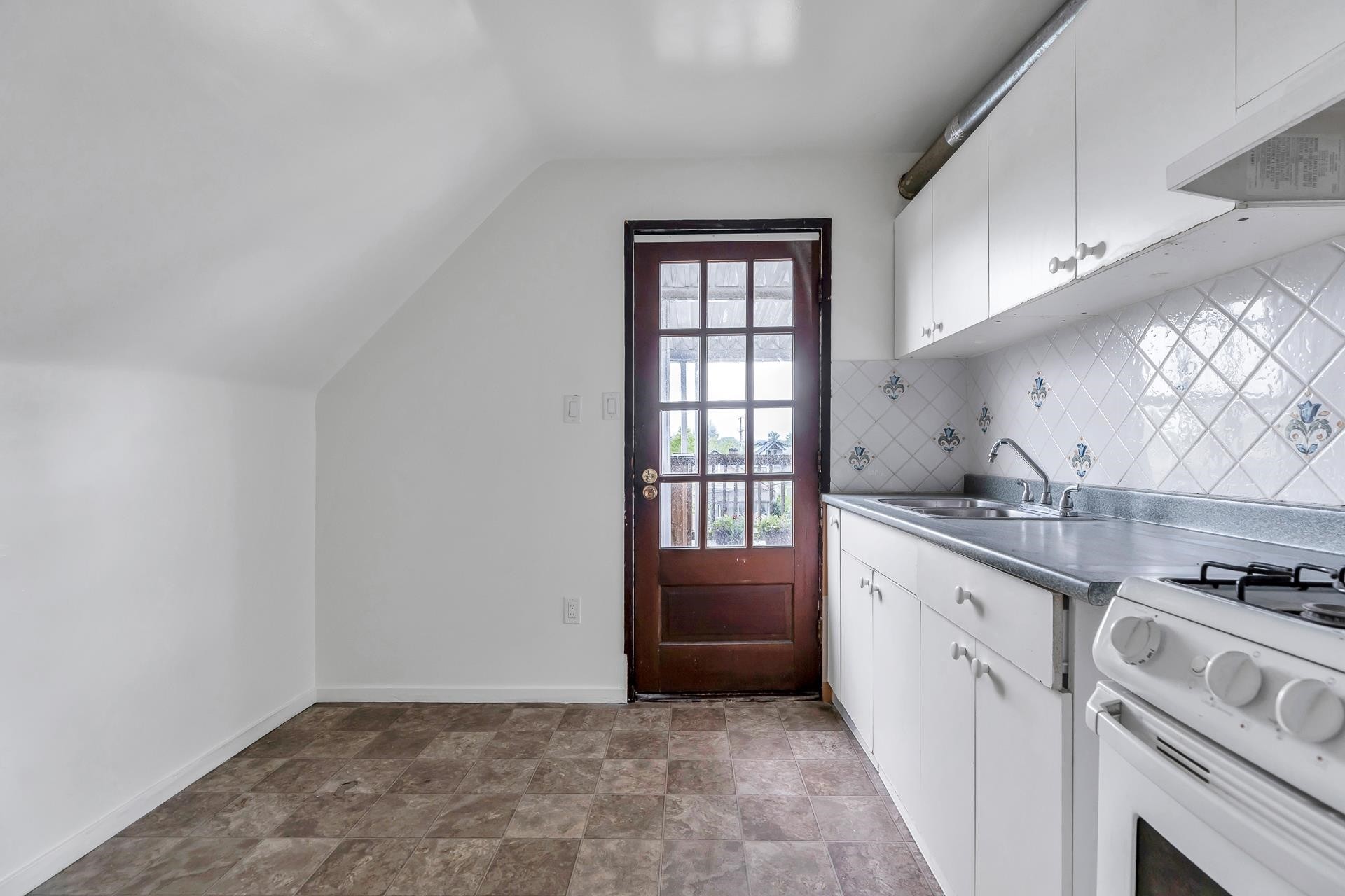 1836 1St Avenue E, Vancouver, BC