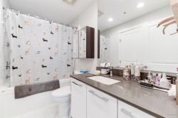 309-9551 Alexandra Road Richmond, BC V6X 0S6