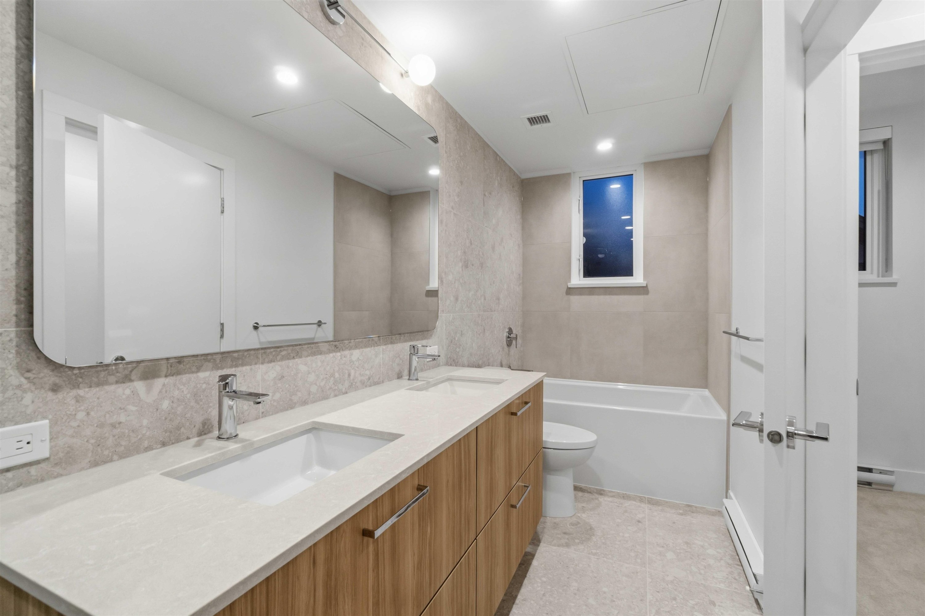 107-2320 Emery Court, North Vancouver, BC