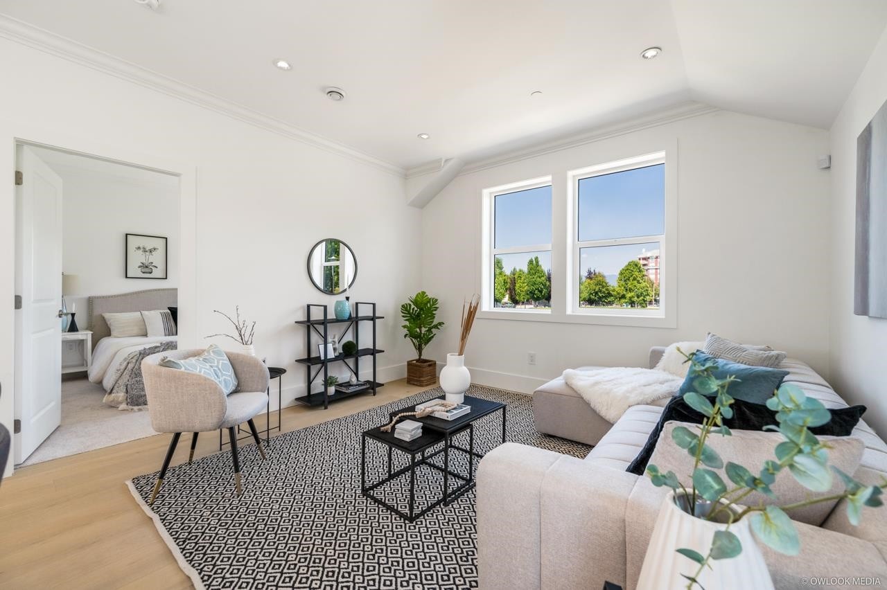 1427 27Th Avenue E, Vancouver, BC