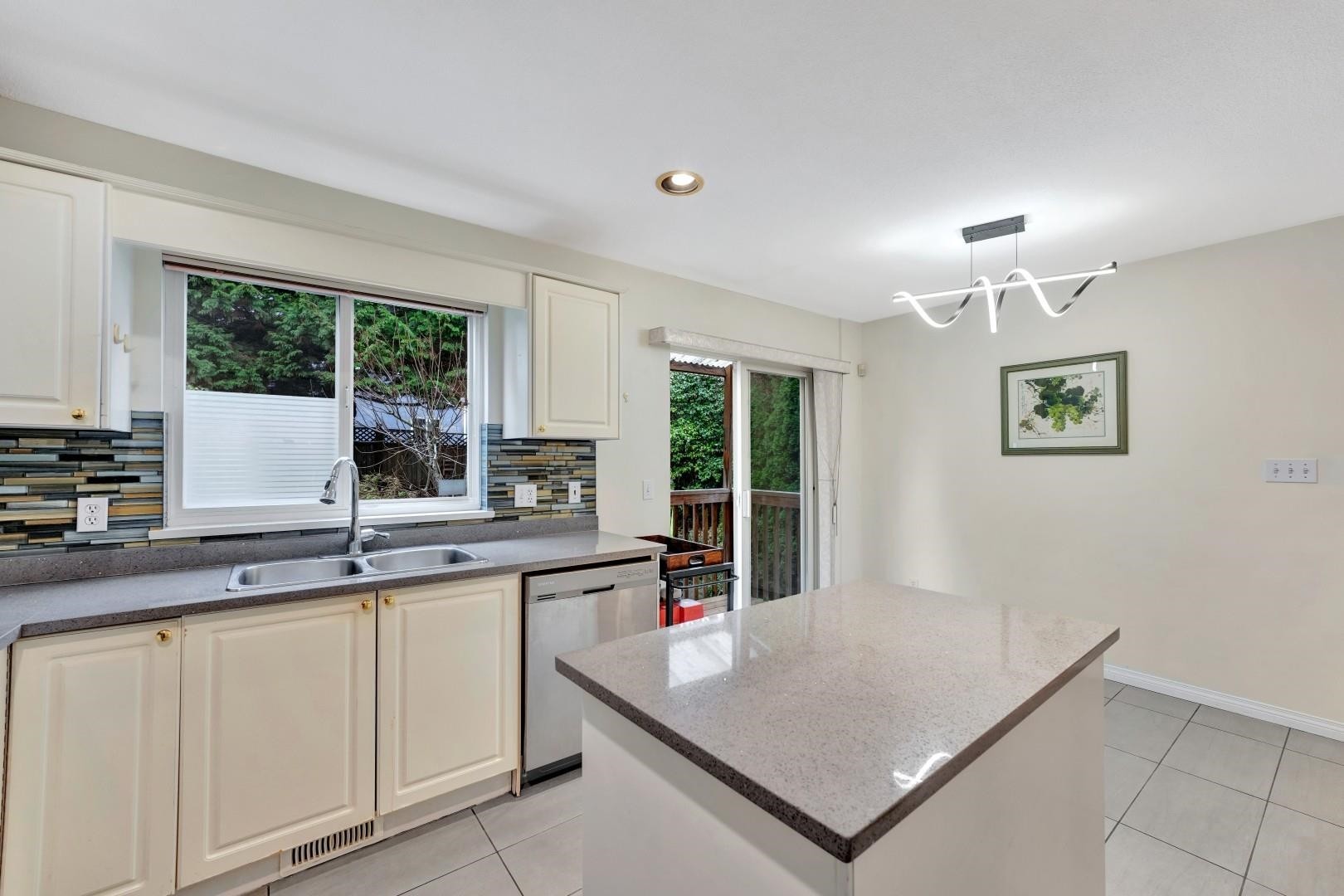 1067 Dansey Avenue, Coquitlam, BC