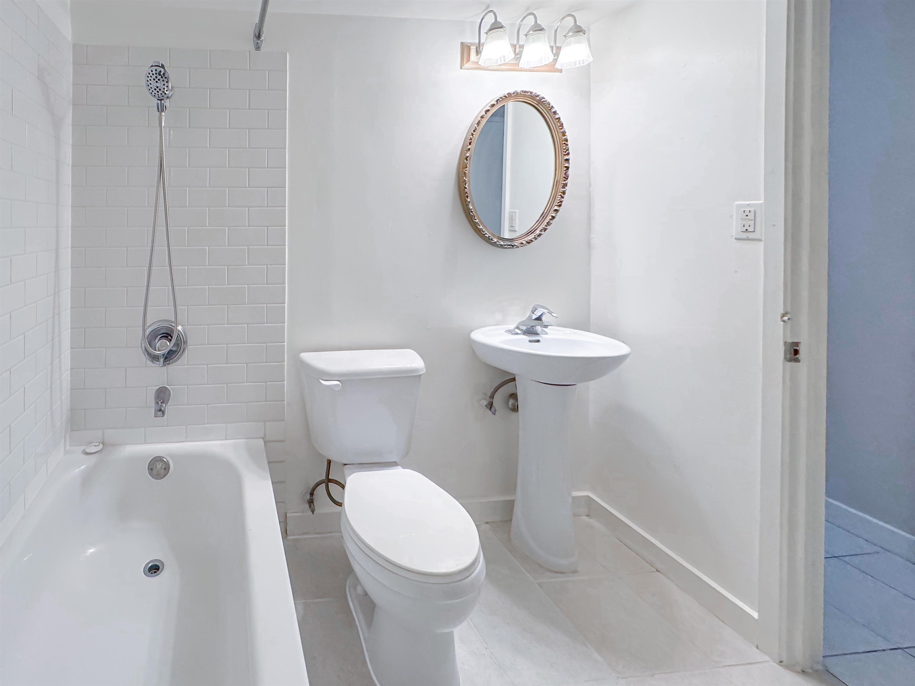 20-935 Jervis Street, Vancouver, BC