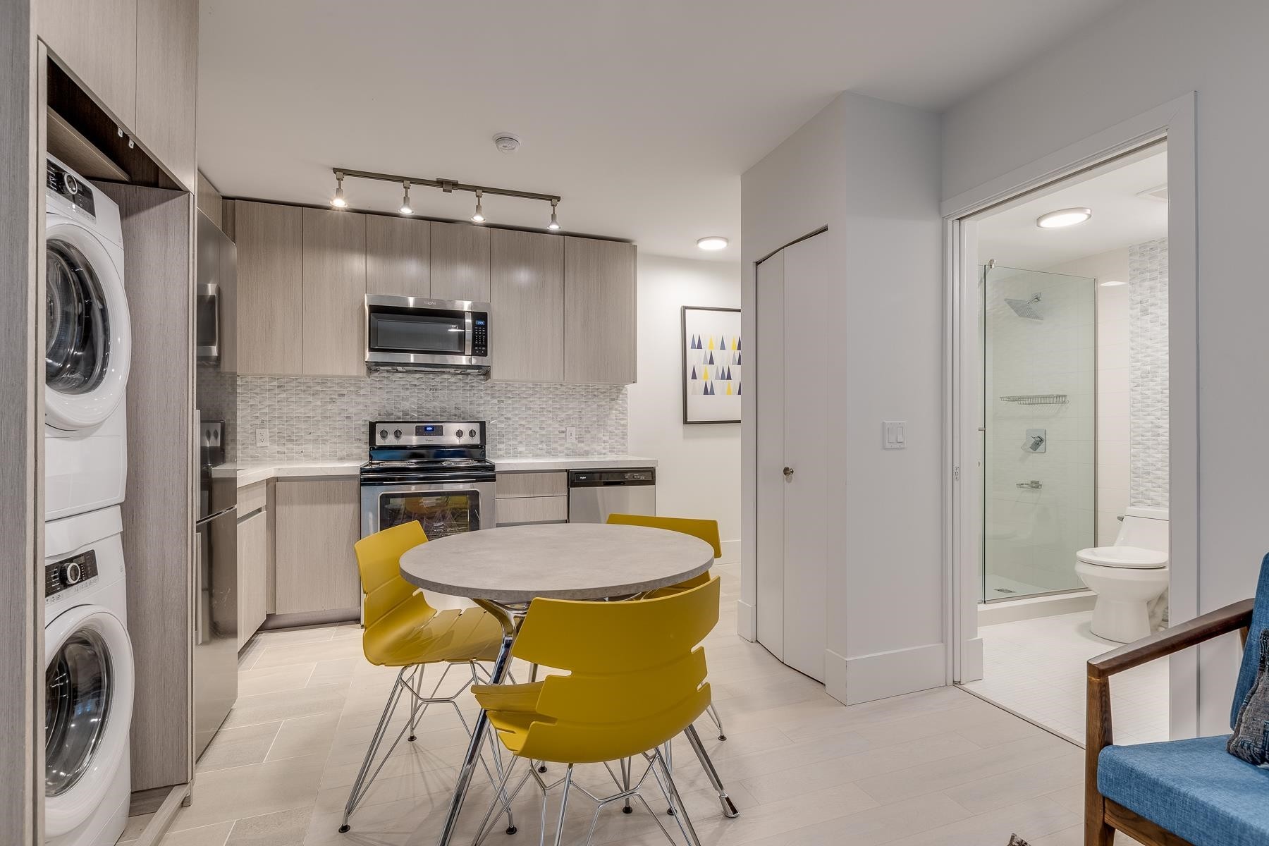 001-1425 Haro Street, Vancouver, BC