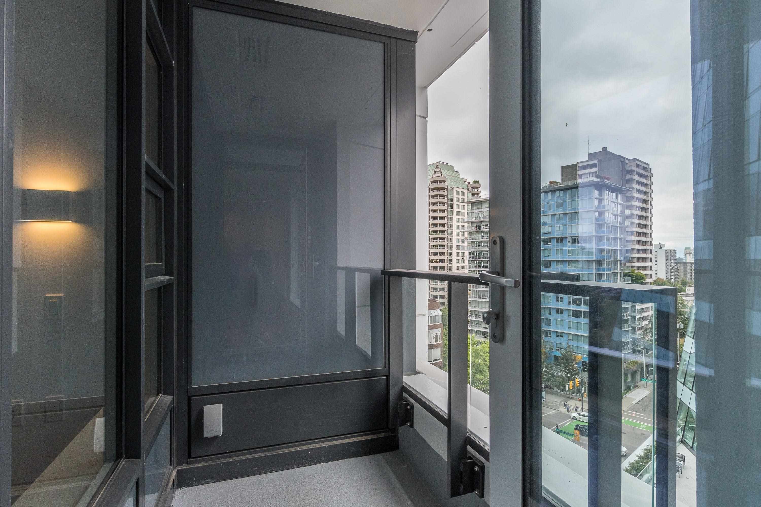 1002-1289 Hornby Street, Vancouver, BC