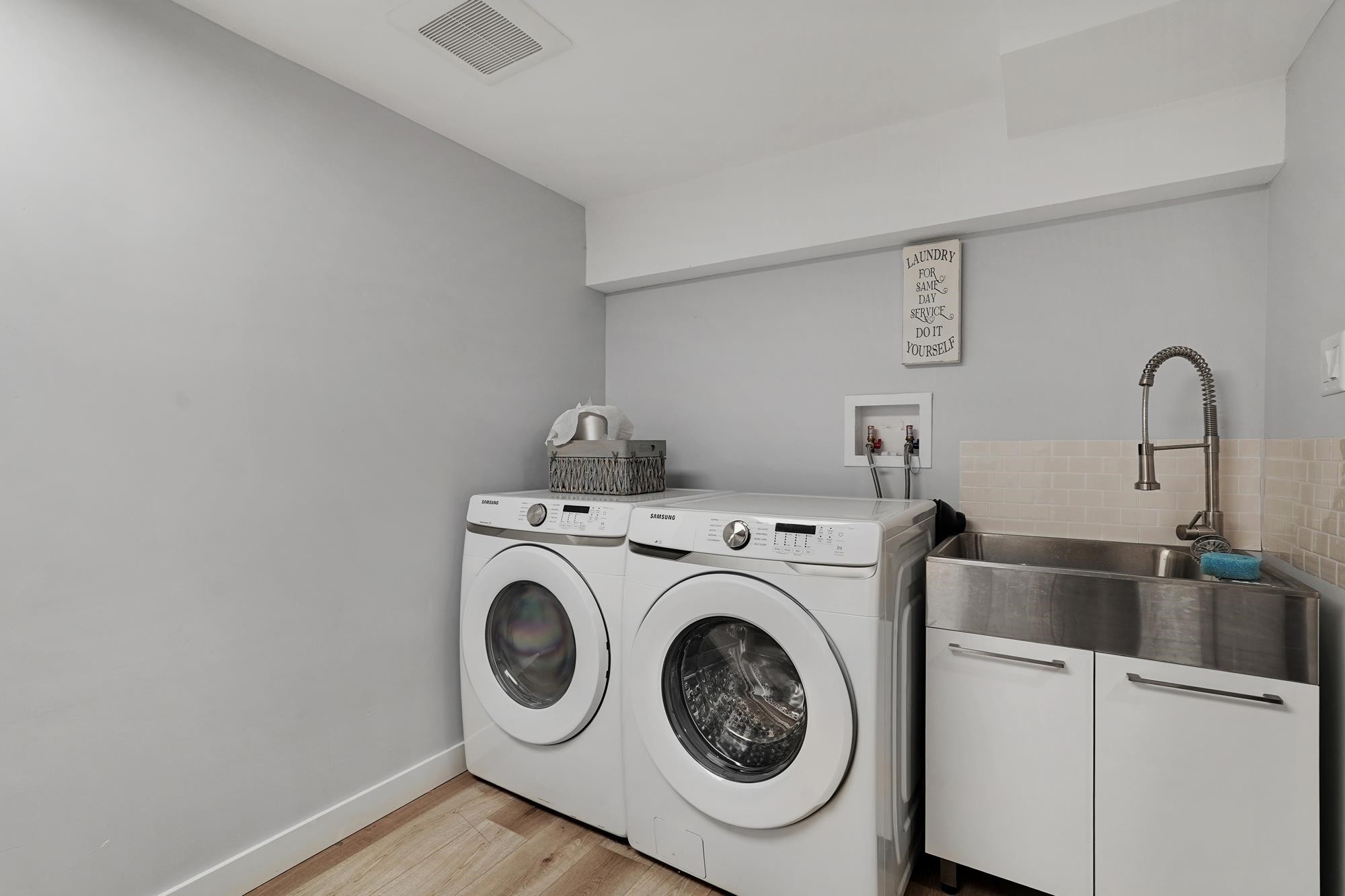 5770 Mayview Circle, Burnaby, BC