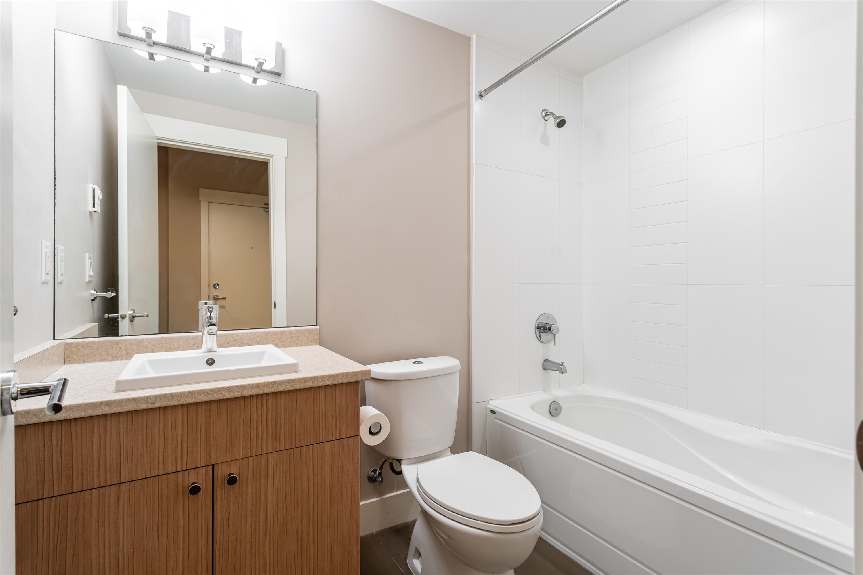 109-55 Eighth Avenue, New Westminster, BC