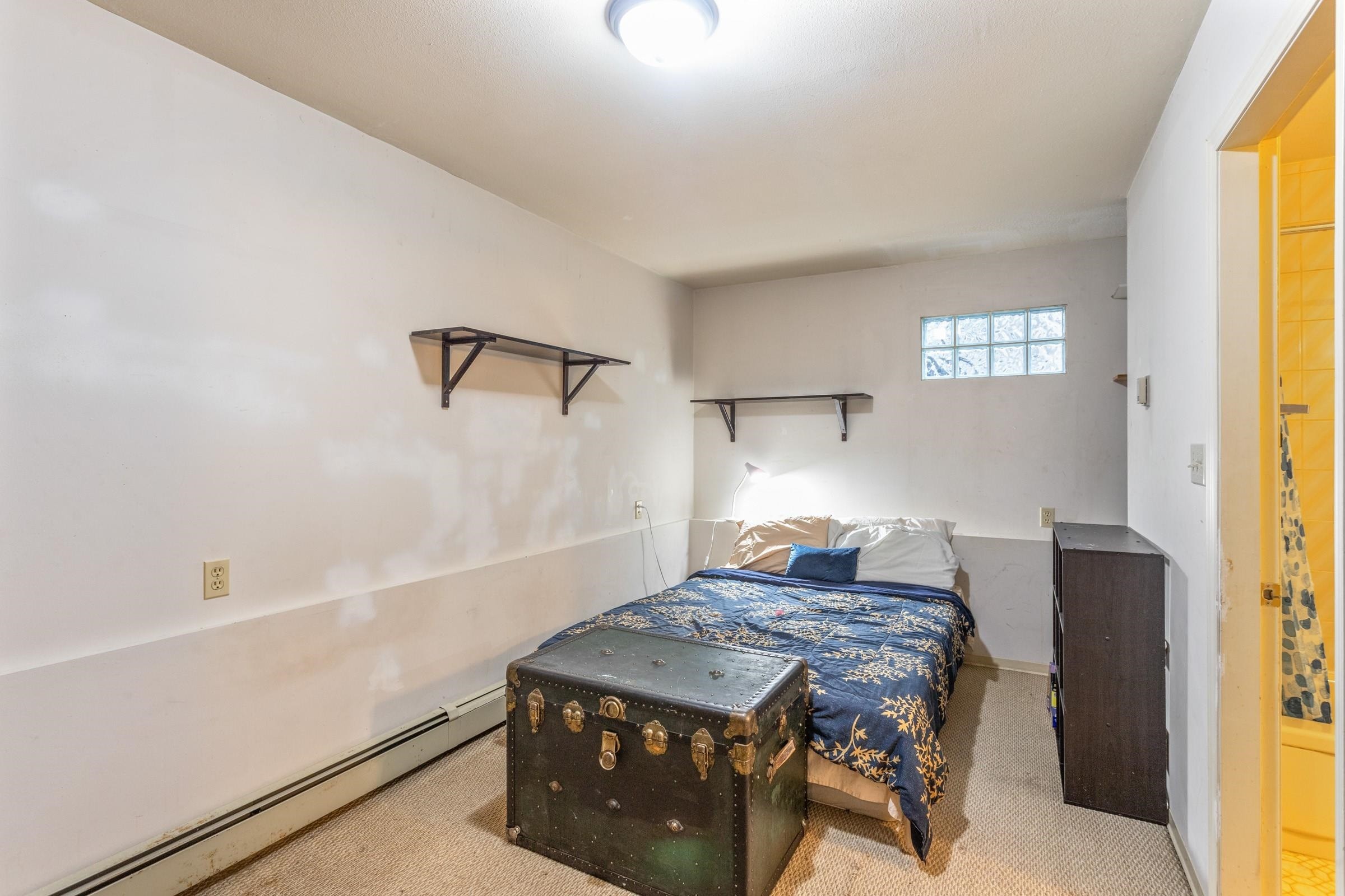 2586 8Th Avenue W, Vancouver, BC