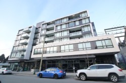 203-133 8th Avenue E Vancouver, BC V5T 1R8