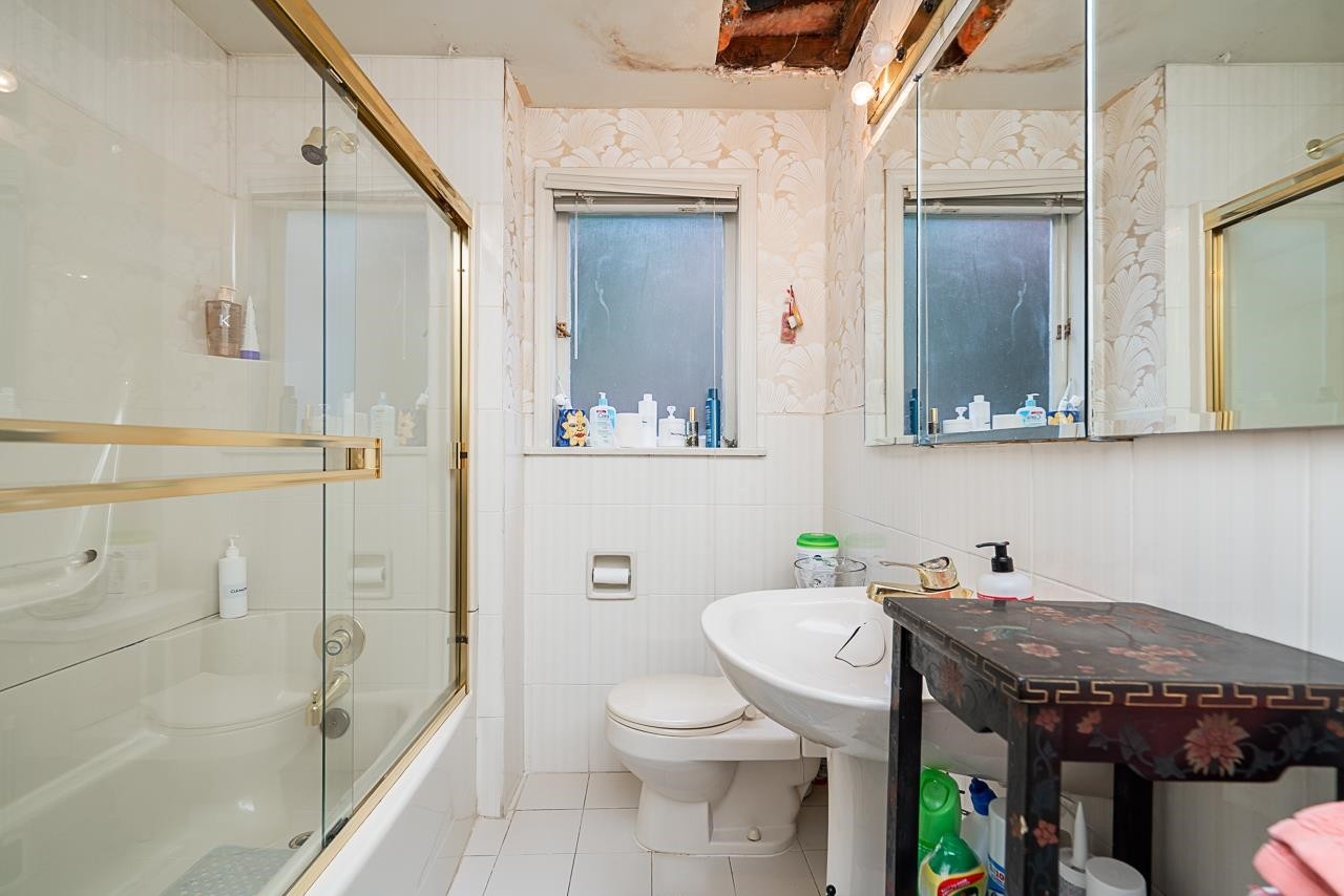 6138 Granville Street, Vancouver, BC