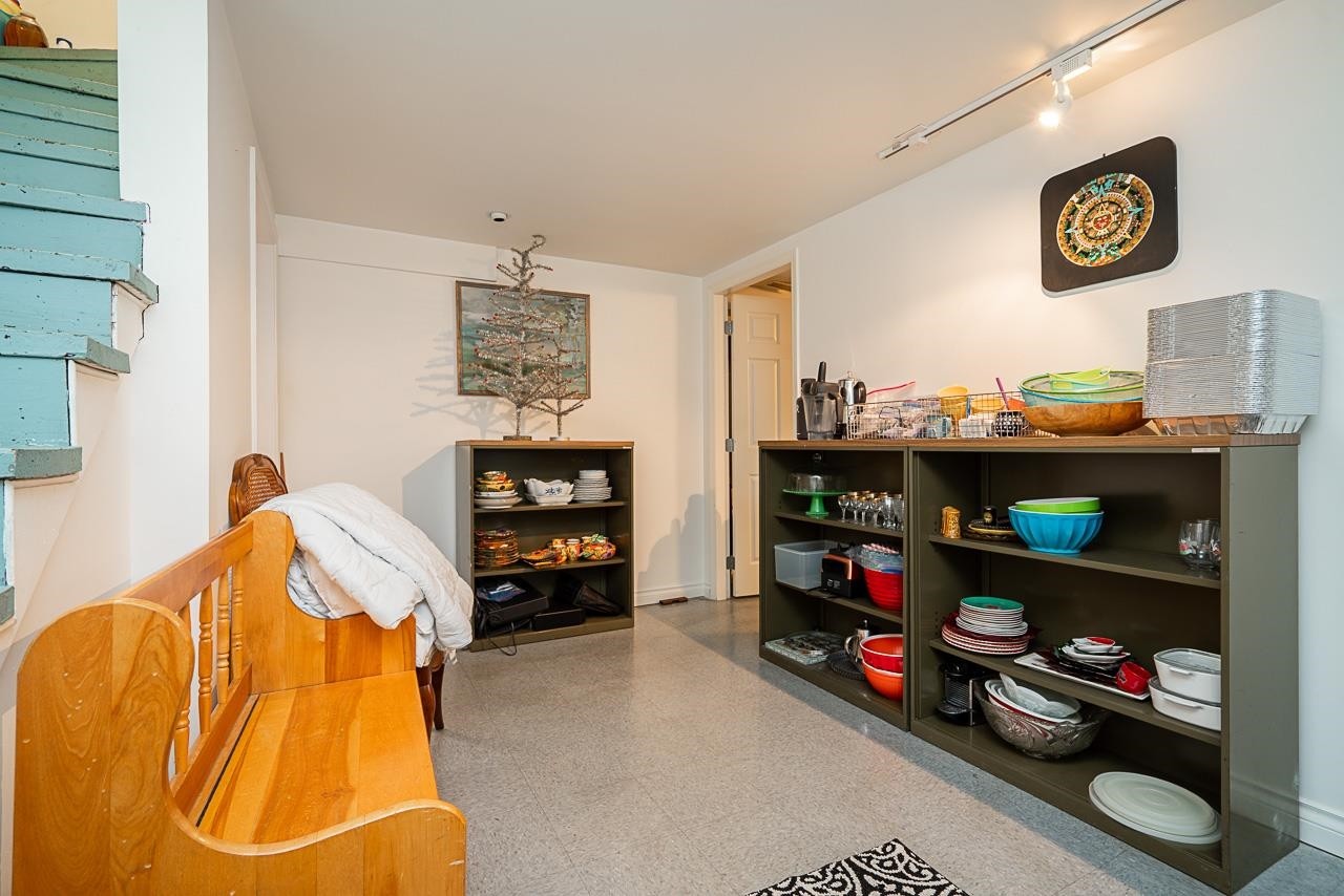 6138 Granville Street, Vancouver, BC