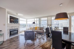 1601-1199 Marinaside Crescent Vancouver, BC V6B 2T4