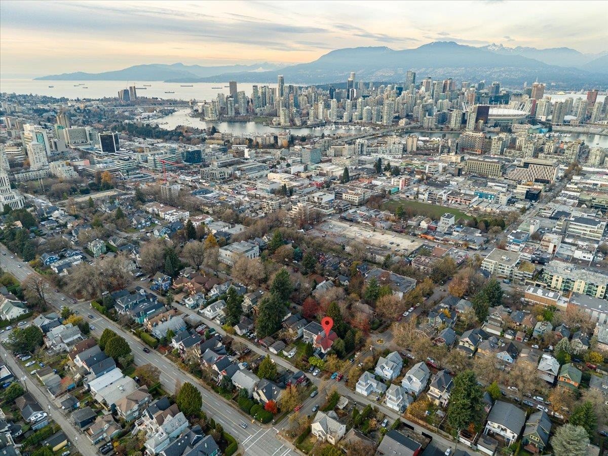 104 11Th Avenue W, Vancouver, BC