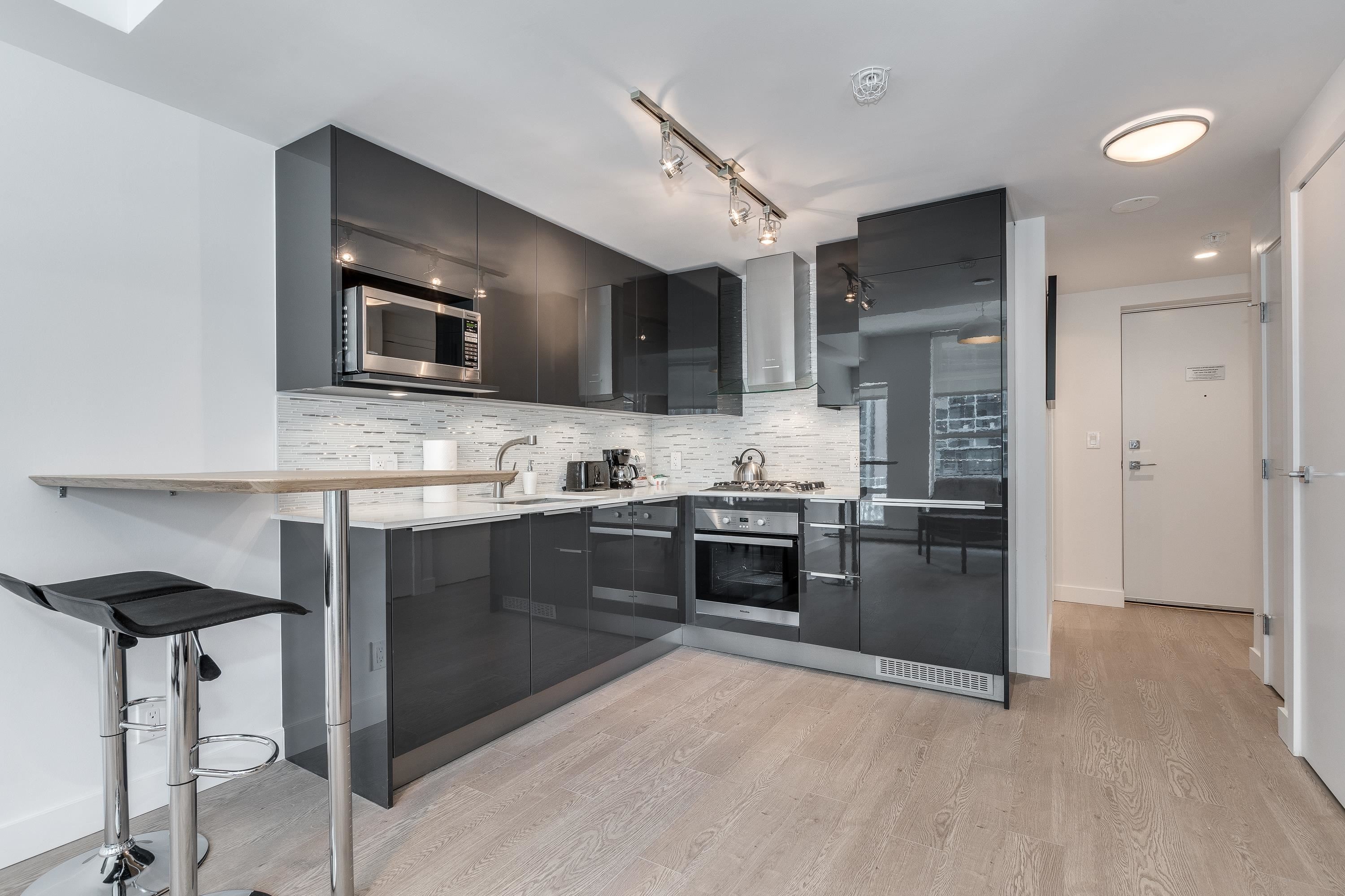 410-1283 Howe Street, Vancouver, BC