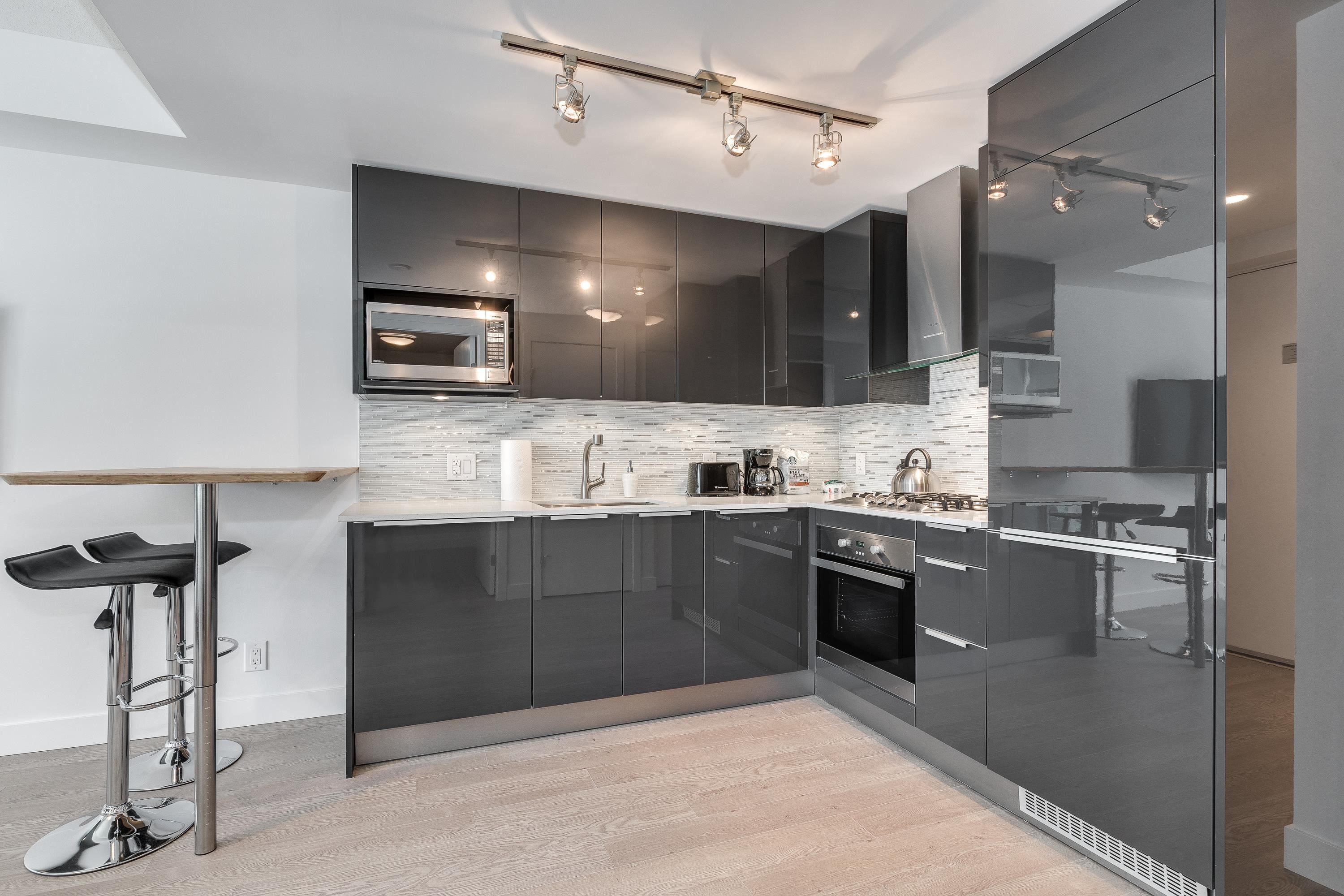 410-1283 Howe Street, Vancouver, BC