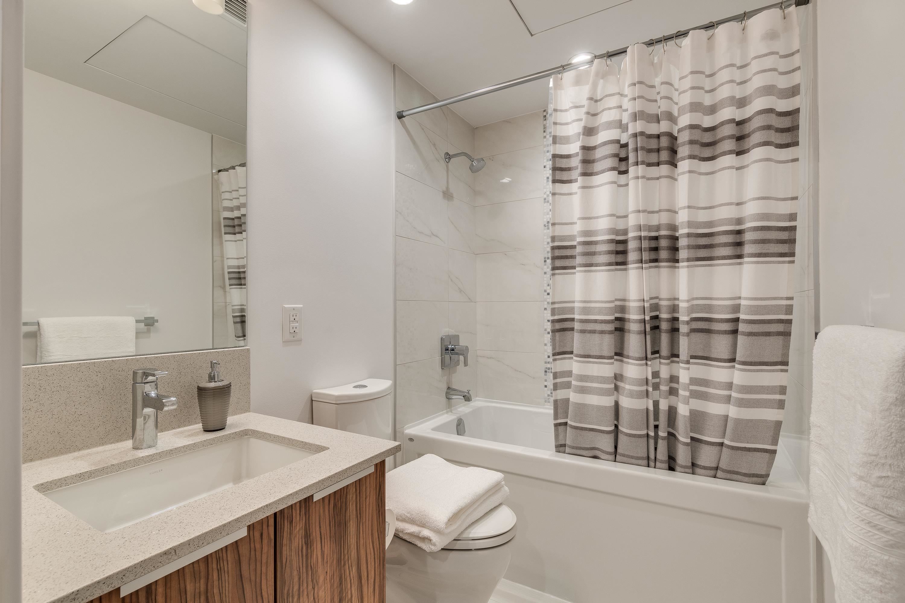 410-1283 Howe Street, Vancouver, BC