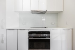 1308 Hornby St Vancouver Vancouver, BC V6Z 0C5