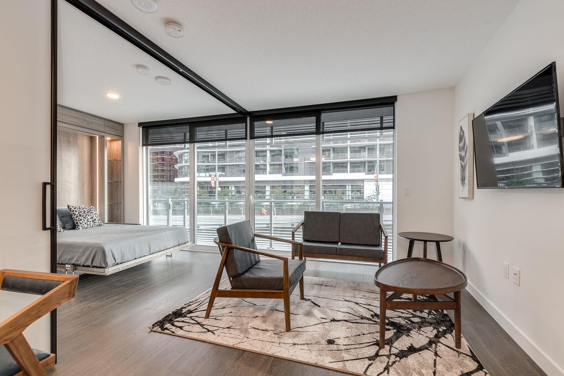 211-89 Nelson Street, Vancouver, BC