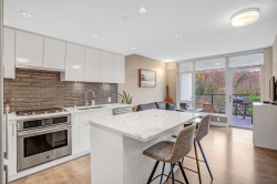 1008-8533 River District Crossing Vancouver, BC V5S 0H2